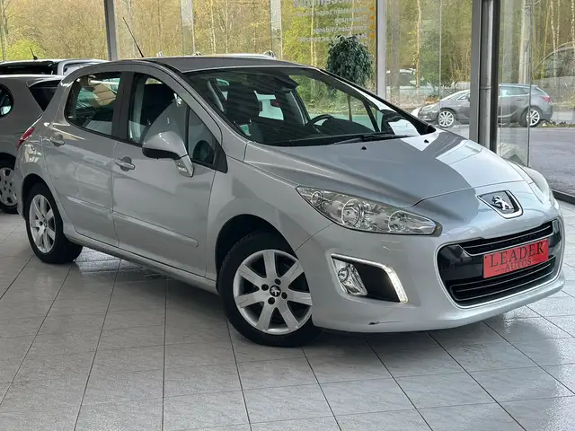 Peugeot 308 🟩1.6 ESSENCE 120CV - AIRCO - AUTOMATIQUE