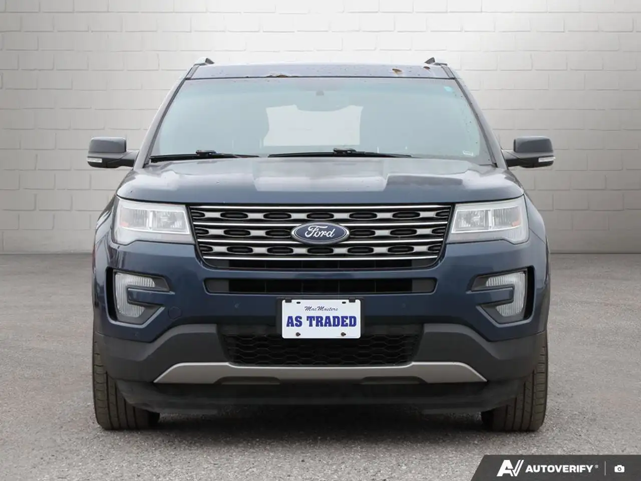 Ford Explorer снимка Ford Explorer