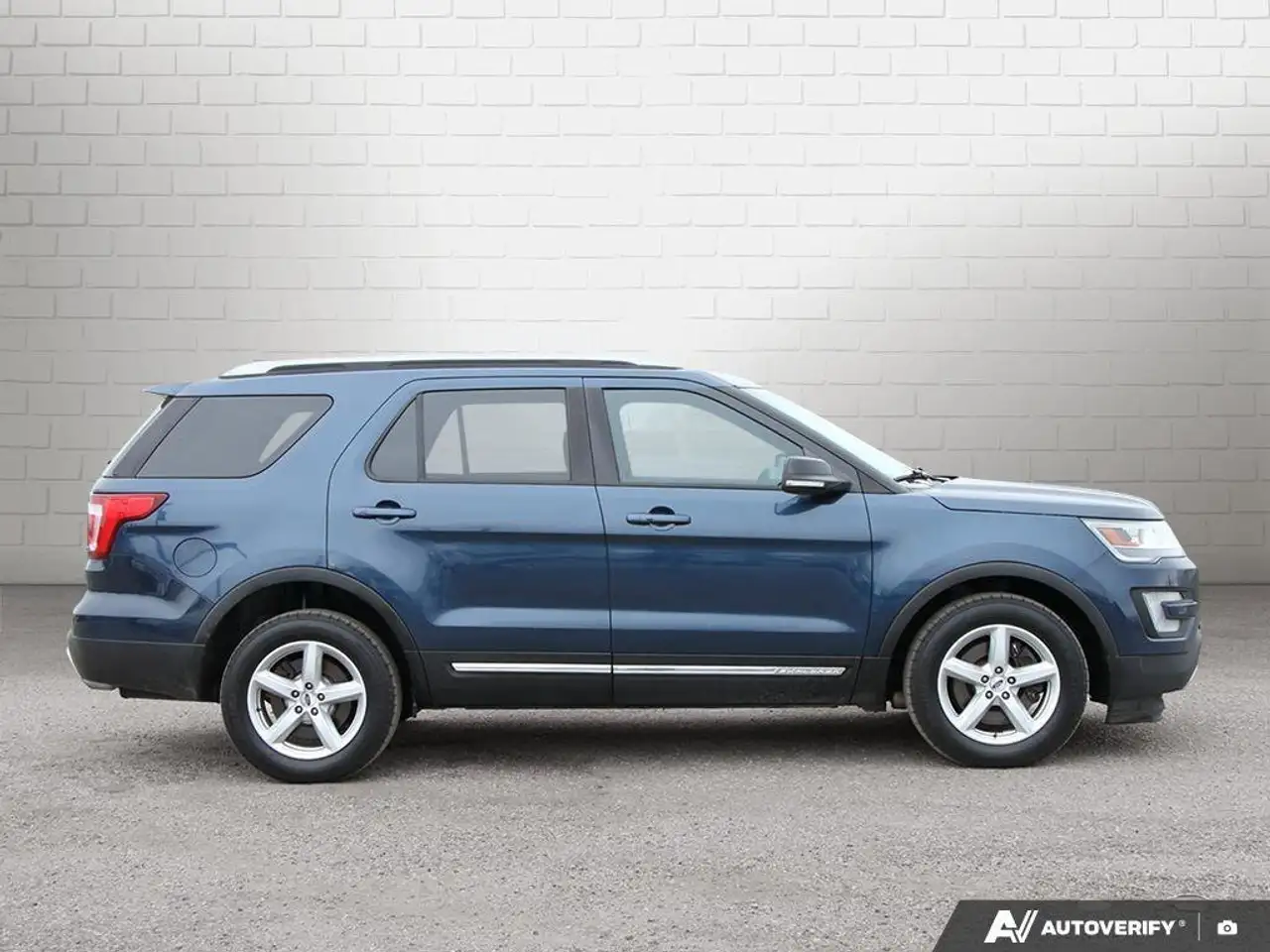 Ford Explorer снимка Ford Explorer