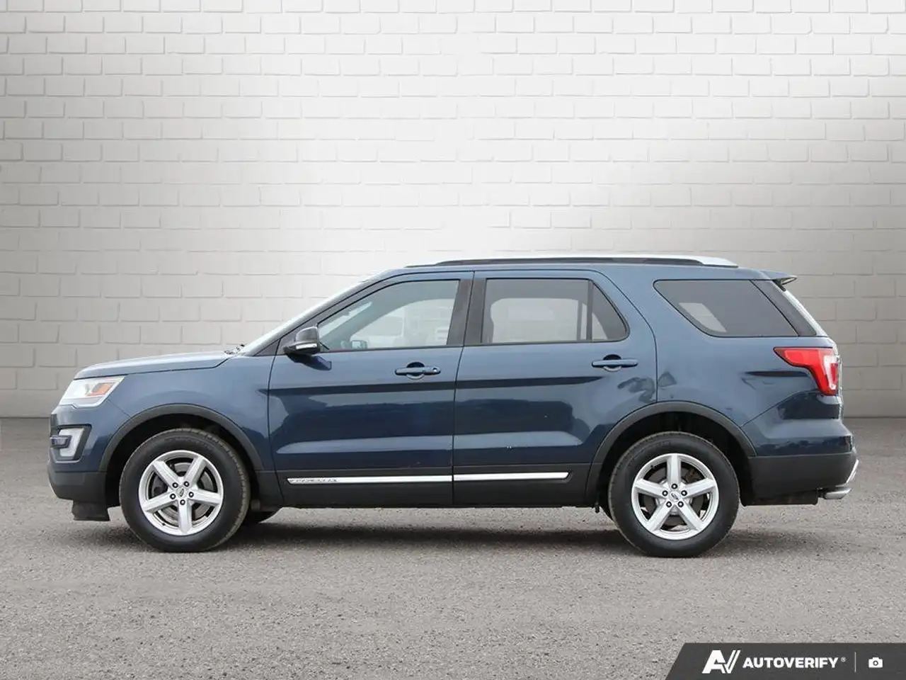 Ford Explorer снимка Ford Explorer