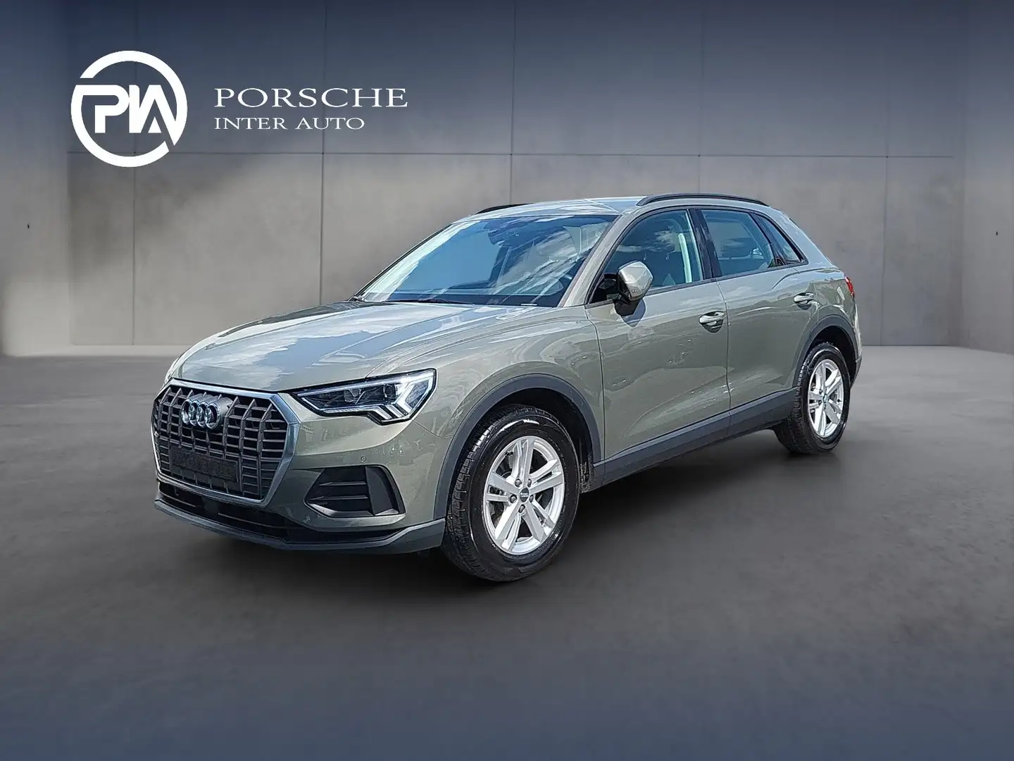 Audi Q3 35 TFSI Grau - 1
