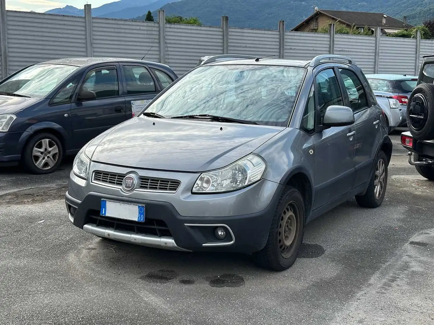 Fiat Sedici 1.6 16V 4x4 Emotion siva - 1
