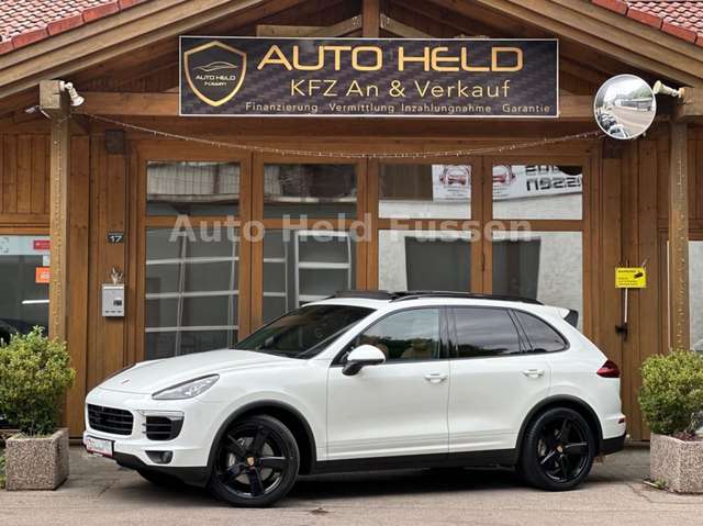 Imagine Porsche Cayenne S Diesel LED Pano 360° ACC Lane Bose