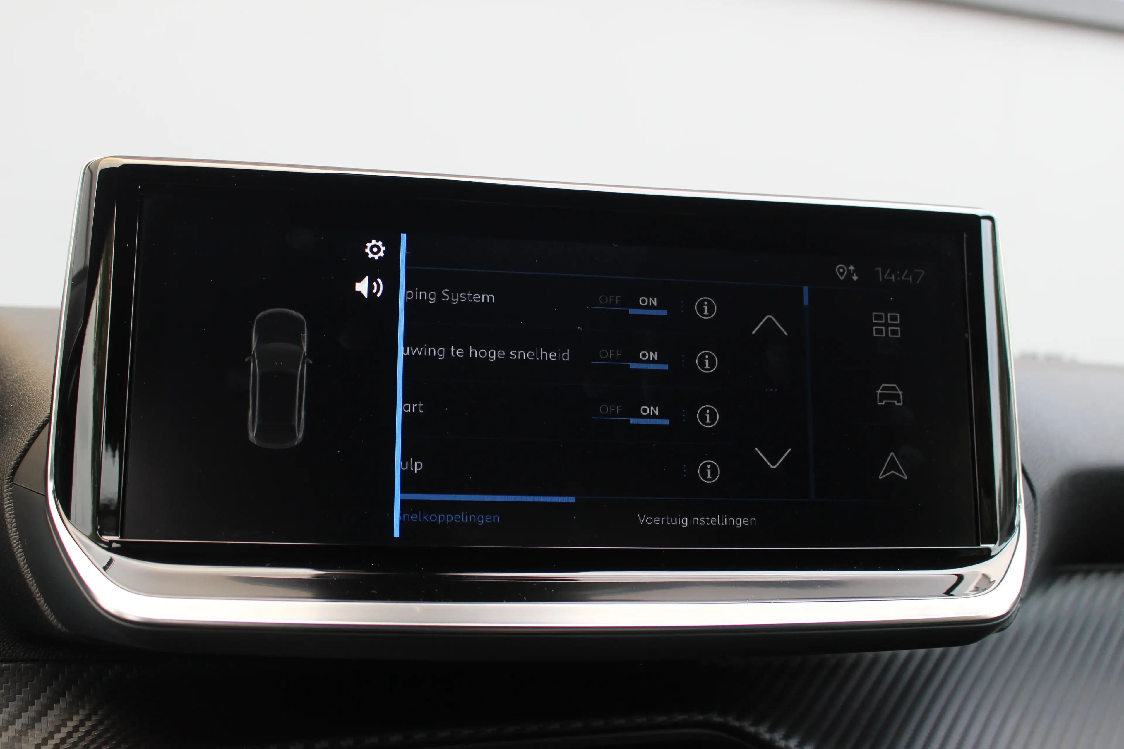 Peugeot 2008 1.2 Hybrid 145 Style | Climate & Cruise C. | CarPl — photo 19