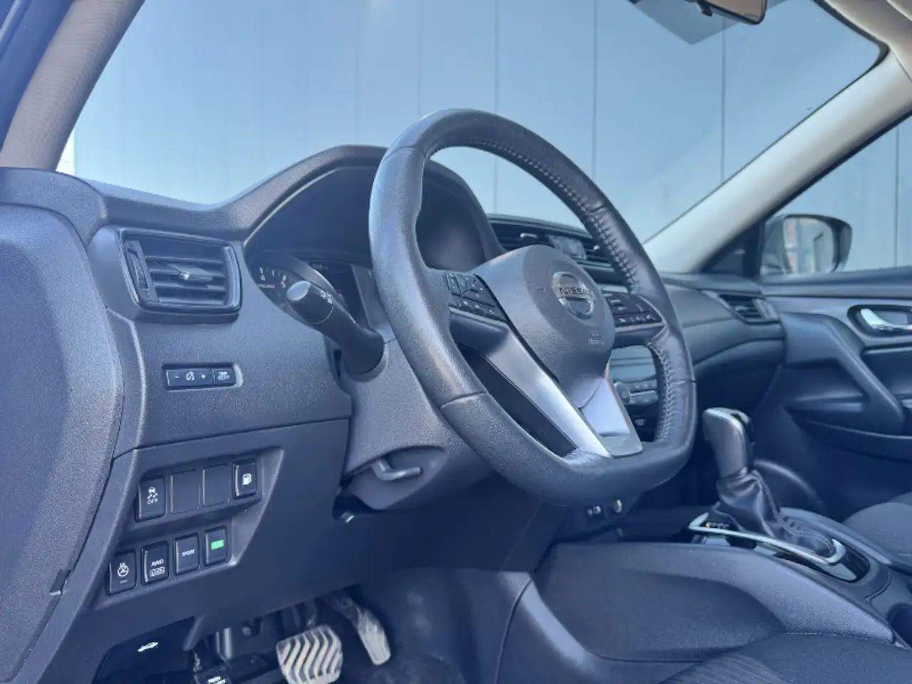 Nissan Rogue снимка Nissan Rogue