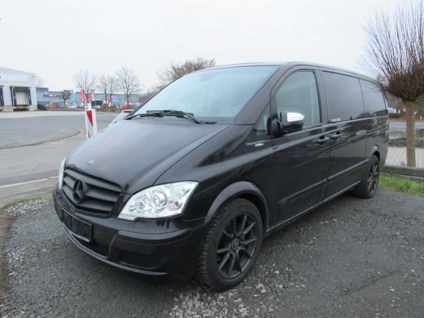Mercedes-Benz Viano 2.2 CDI Ambiente Edition lang MOTORSCHADEN Schwarz - 1