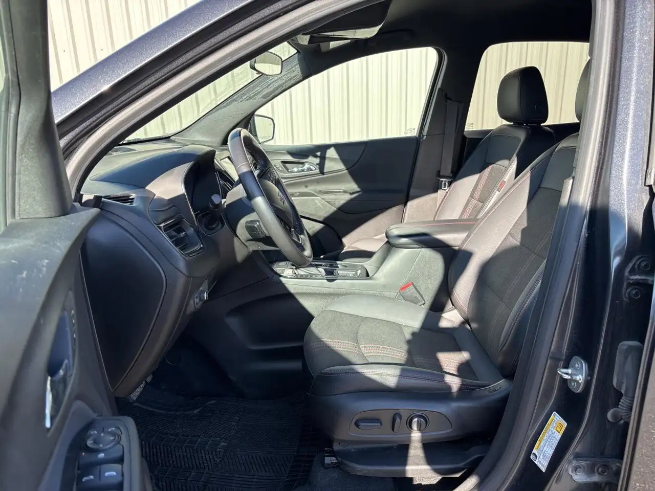 Chevrolet Equinox снимка Chevrolet Equinox
