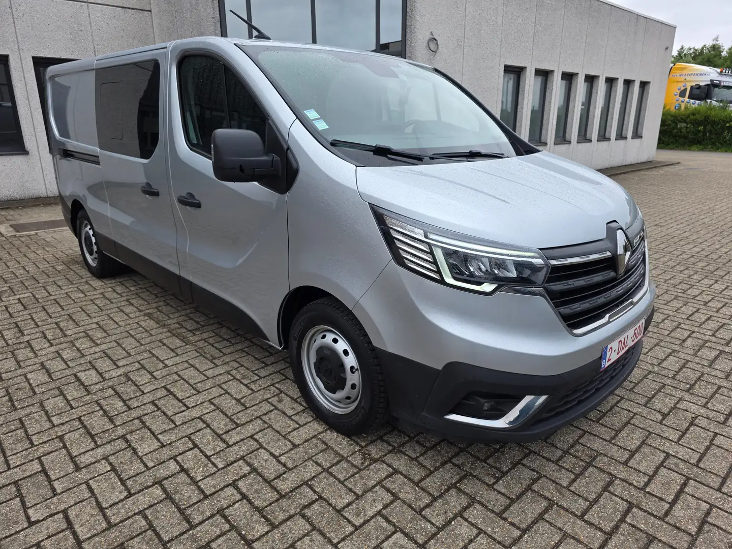 Renault Trafic Trafic dCi 5plaats DUBBEL CABINE Zilver - 1