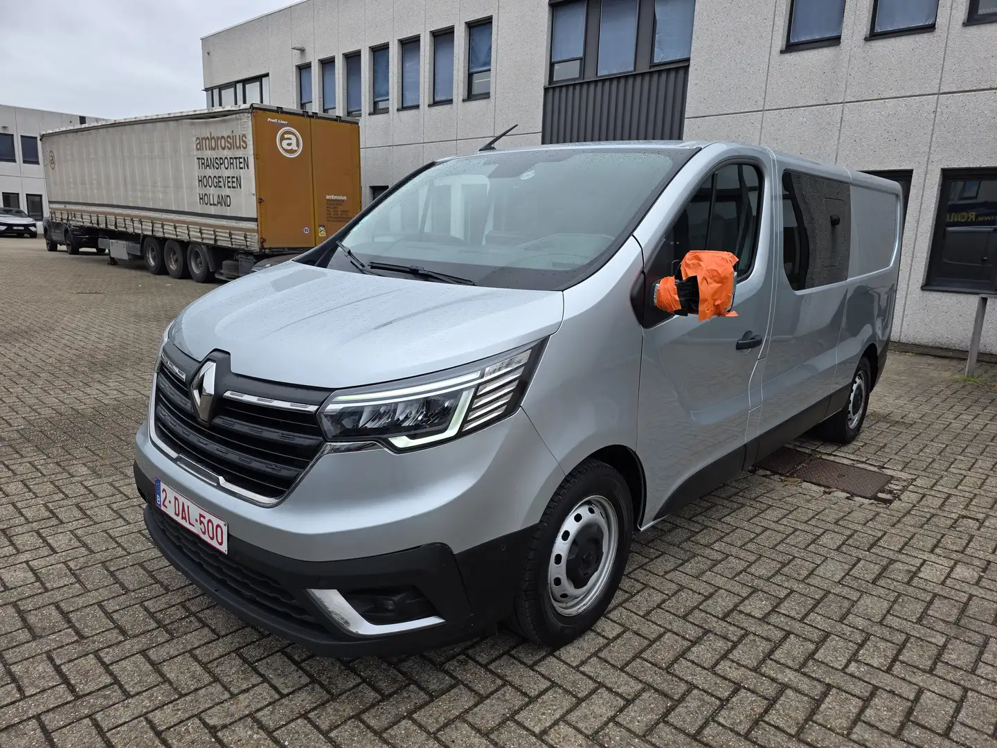 Renault Trafic Trafic dCi 5plaats DUBBEL CABINE Zilver - 2