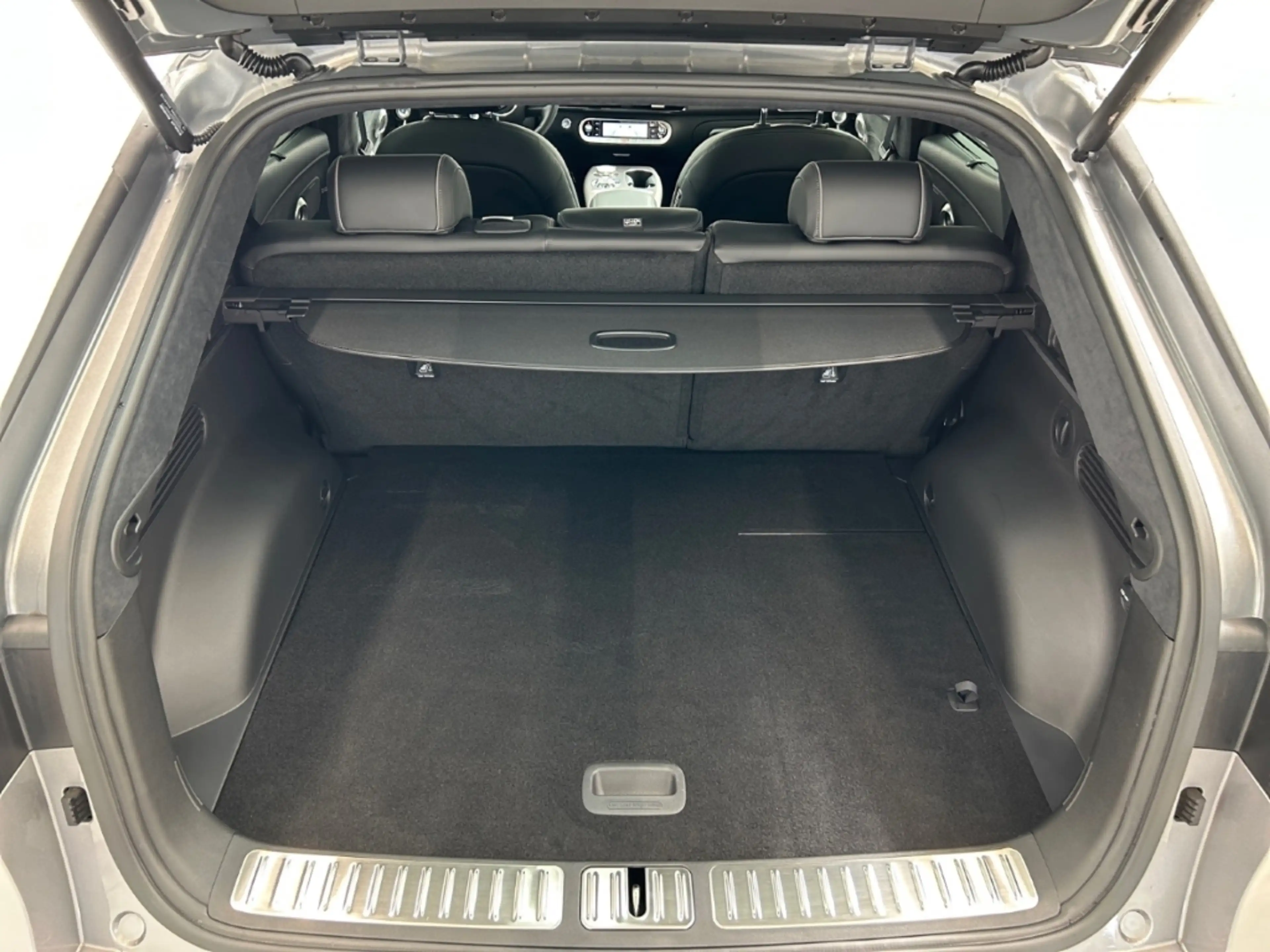 Genesis GV60 Sport Elektro 4WD Sportpaket Panorama Memory Sitze — photo 15