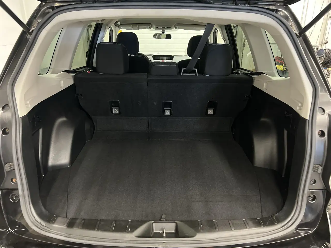 Subaru Forester снимка Subaru Forester