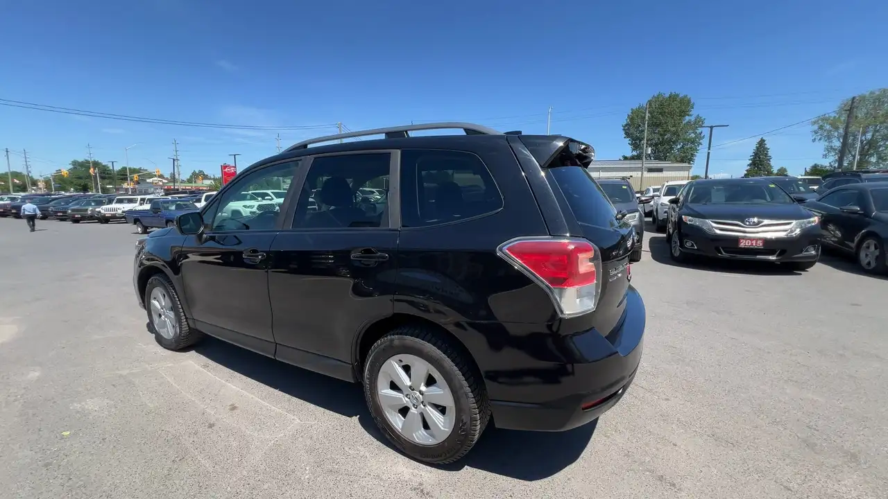 Subaru Forester снимка Subaru Forester