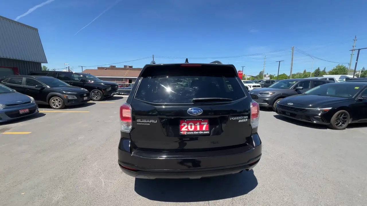 Subaru Forester снимка Subaru Forester