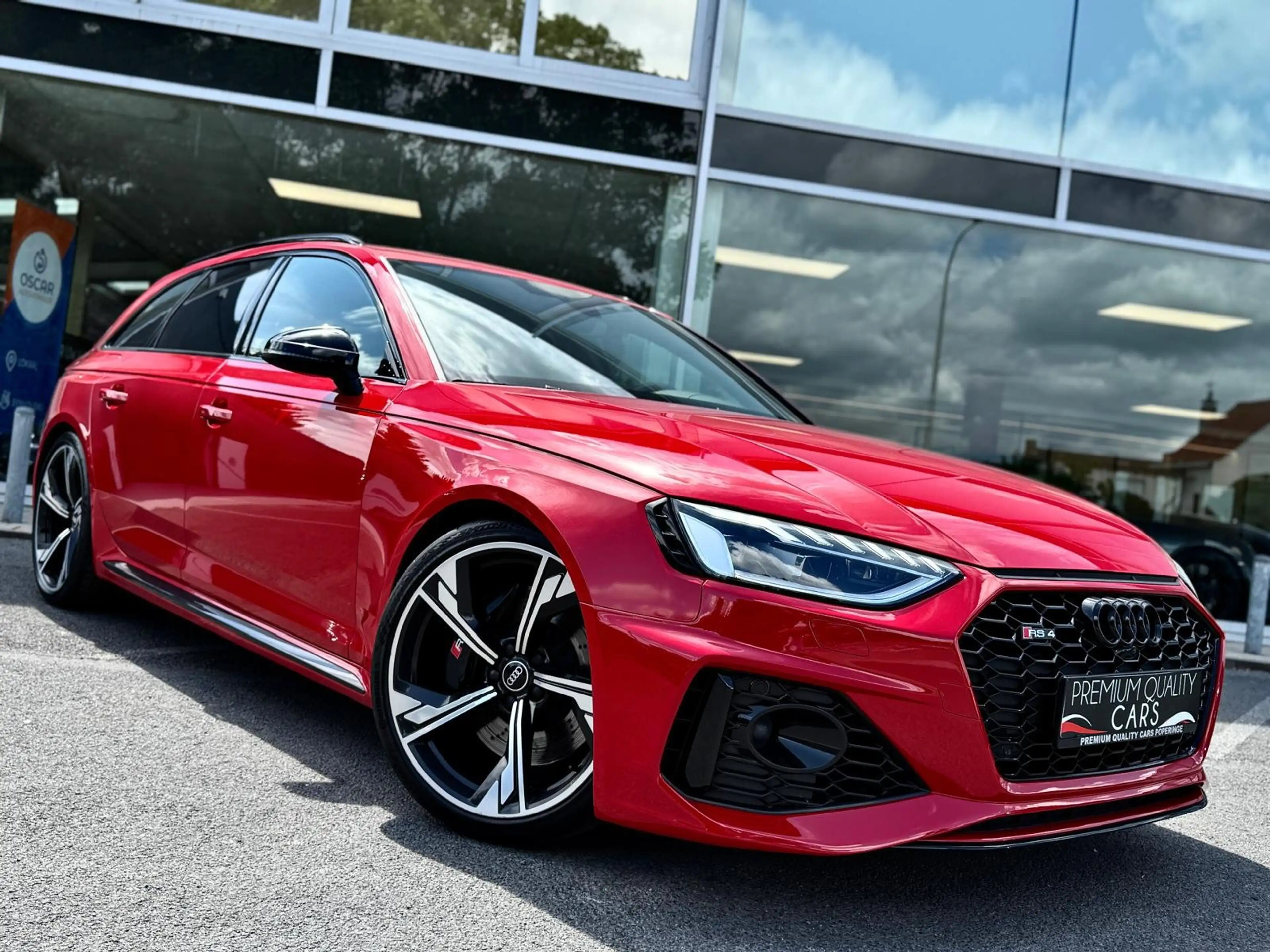 Audi RS4 LICHTE VRACHT / MASSAGE / CAM / ZETELVERWARMING / — photo 6