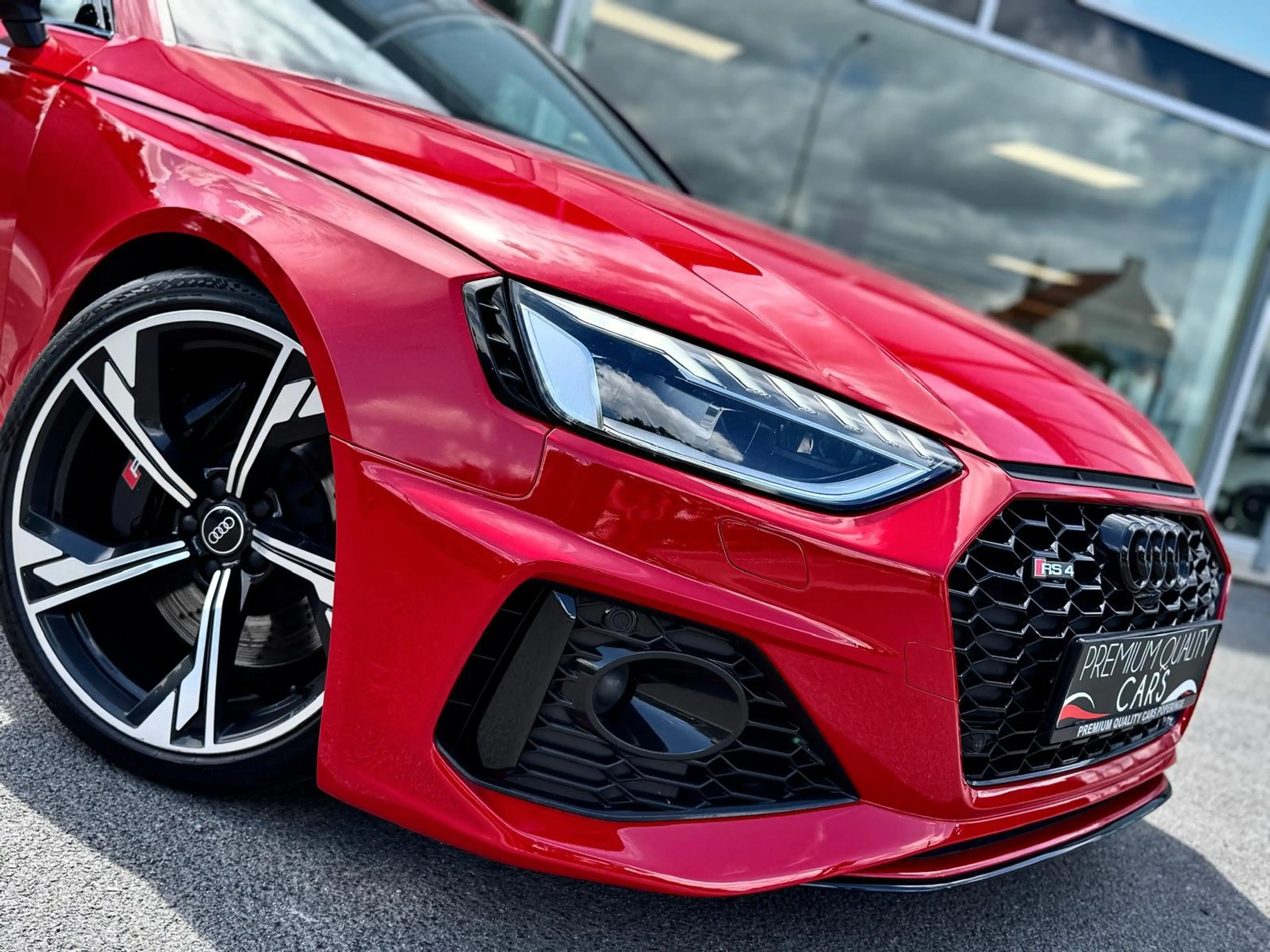 Audi RS4 LICHTE VRACHT / MASSAGE / CAM / ZETELVERWARMING / — photo 7