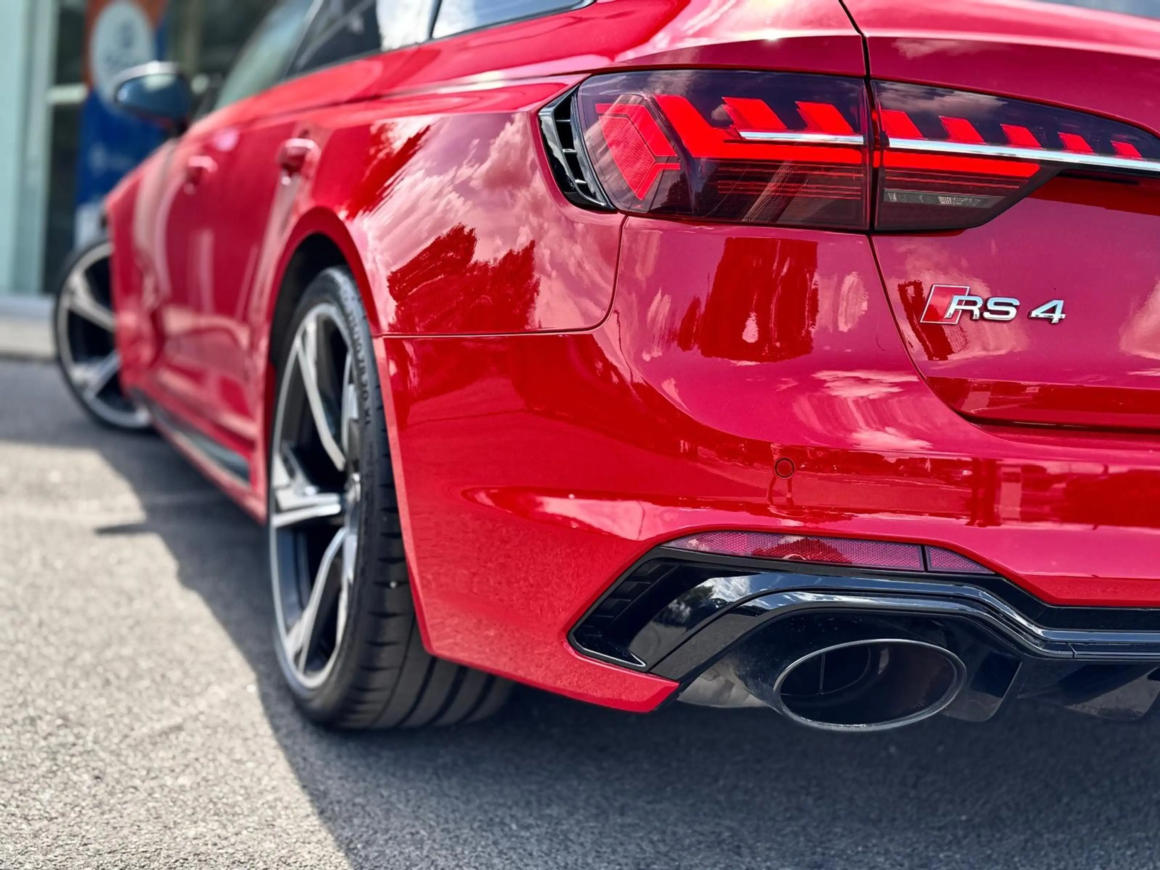 Audi RS4 LICHTE VRACHT / MASSAGE / CAM / ZETELVERWARMING / — photo 13