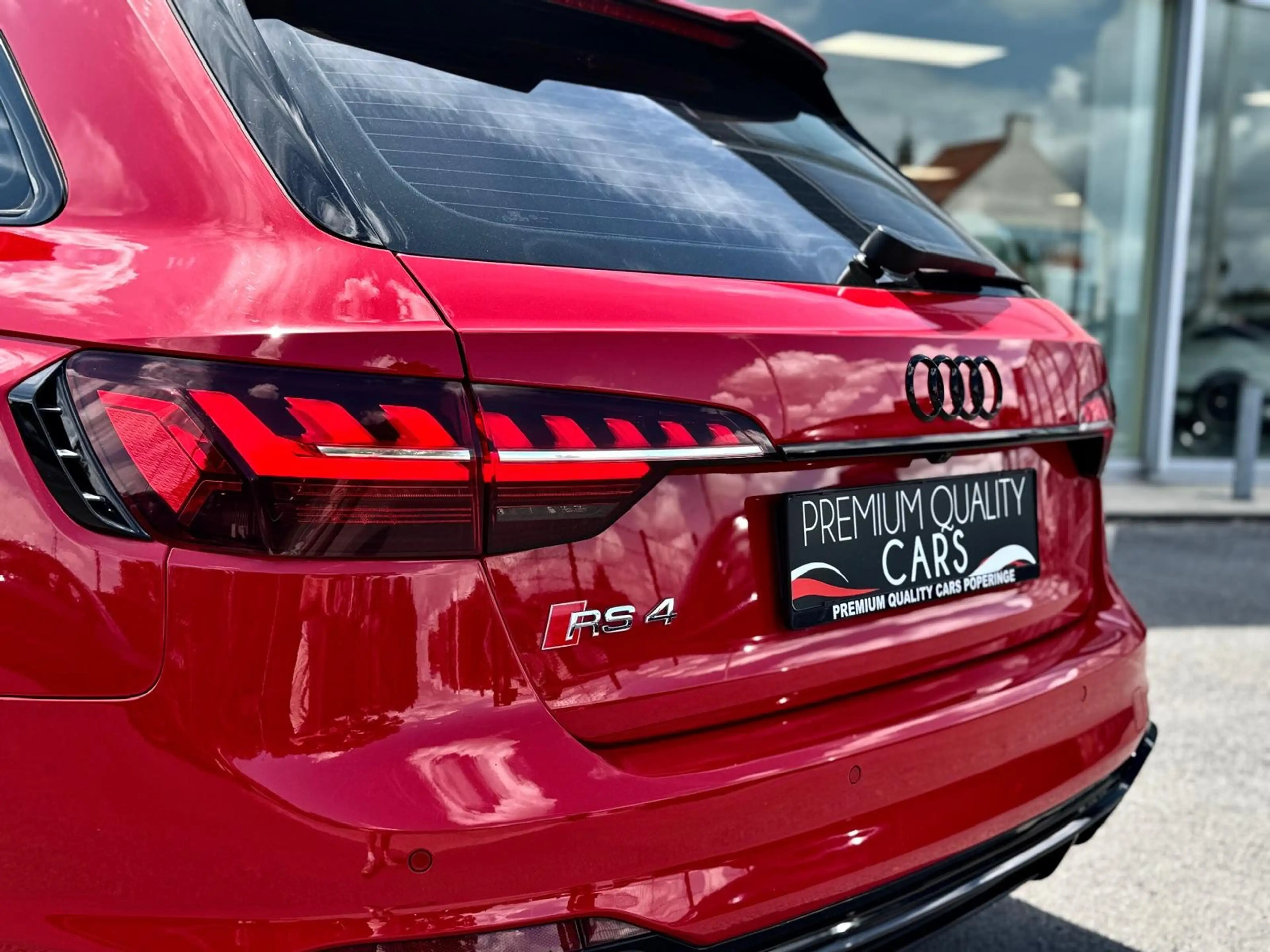 Audi RS4 LICHTE VRACHT / MASSAGE / CAM / ZETELVERWARMING / — photo 12