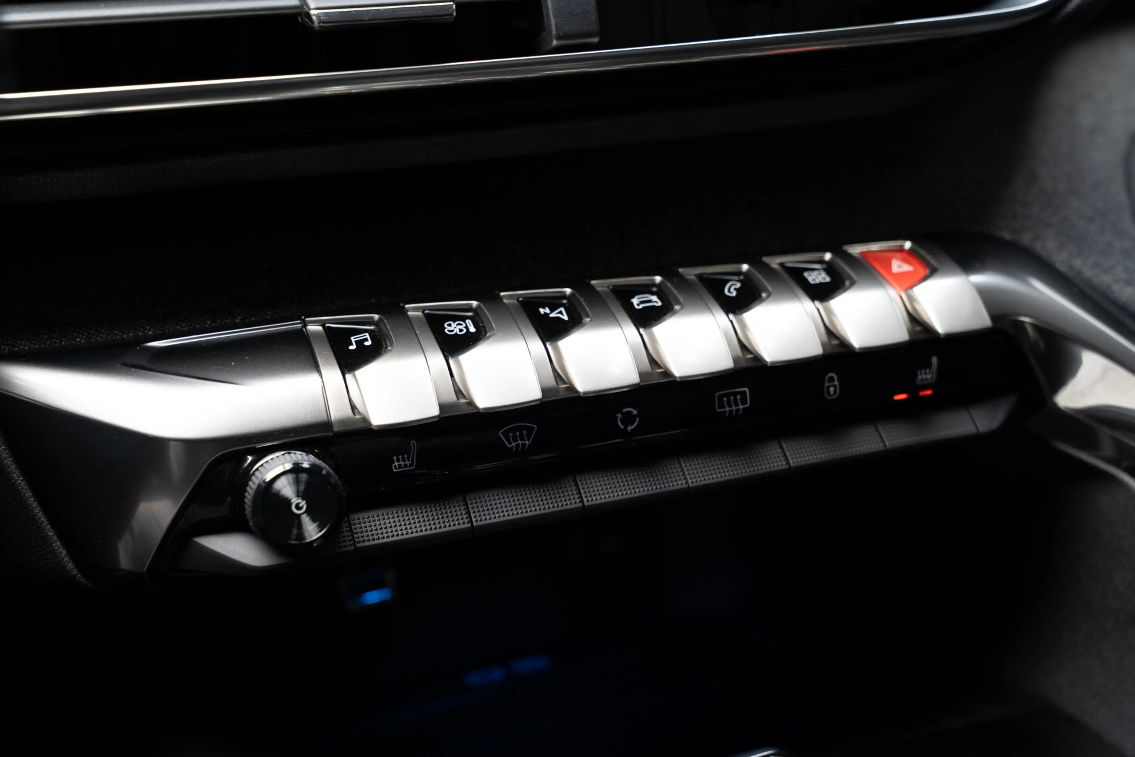 Peugeot 3008 1.6 e Panodak Navi Camera Memory Leder Climate con — photo 23