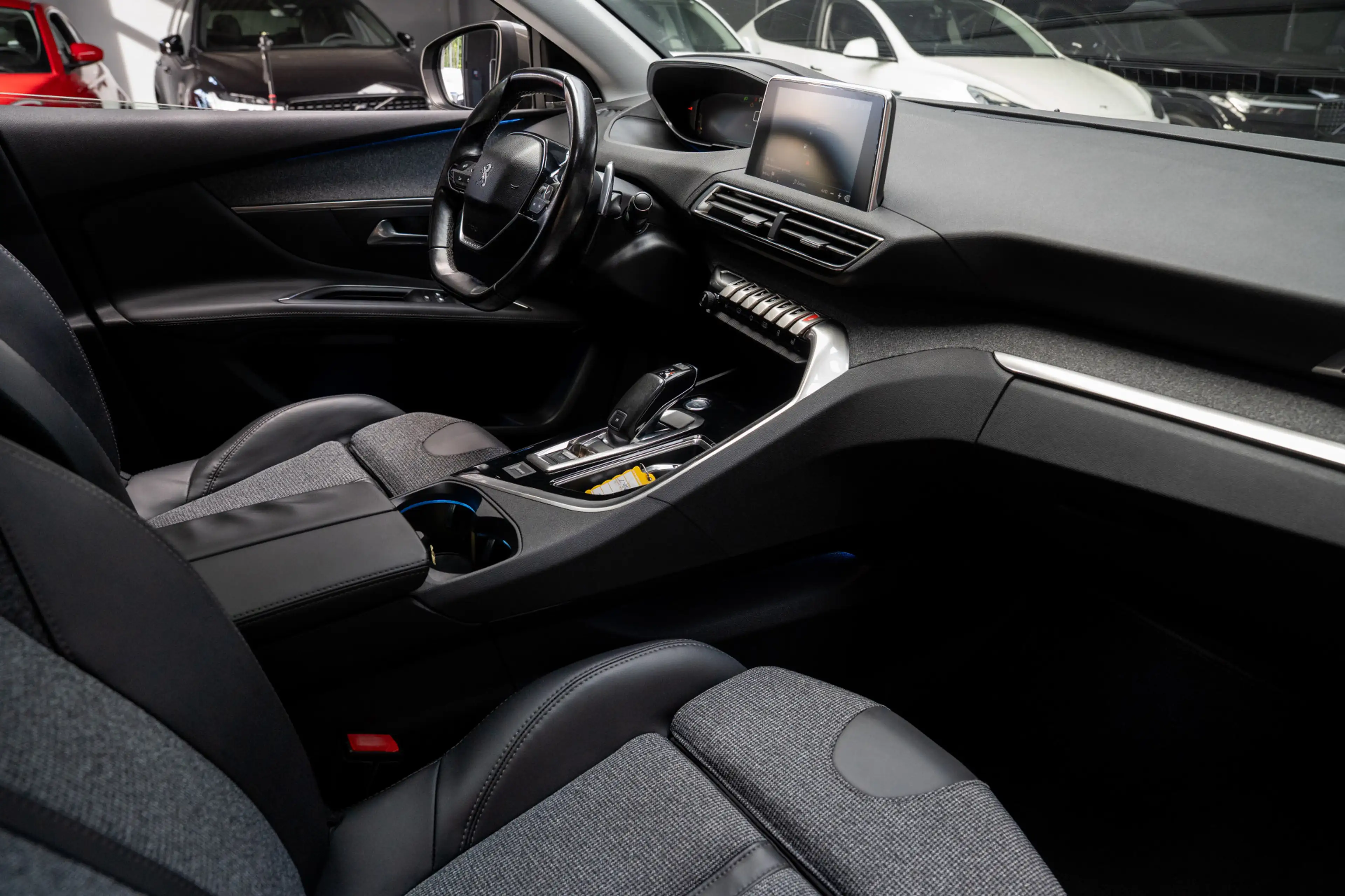 Peugeot 3008 1.6 e Panodak Navi Camera Memory Leder Climate con — photo 14