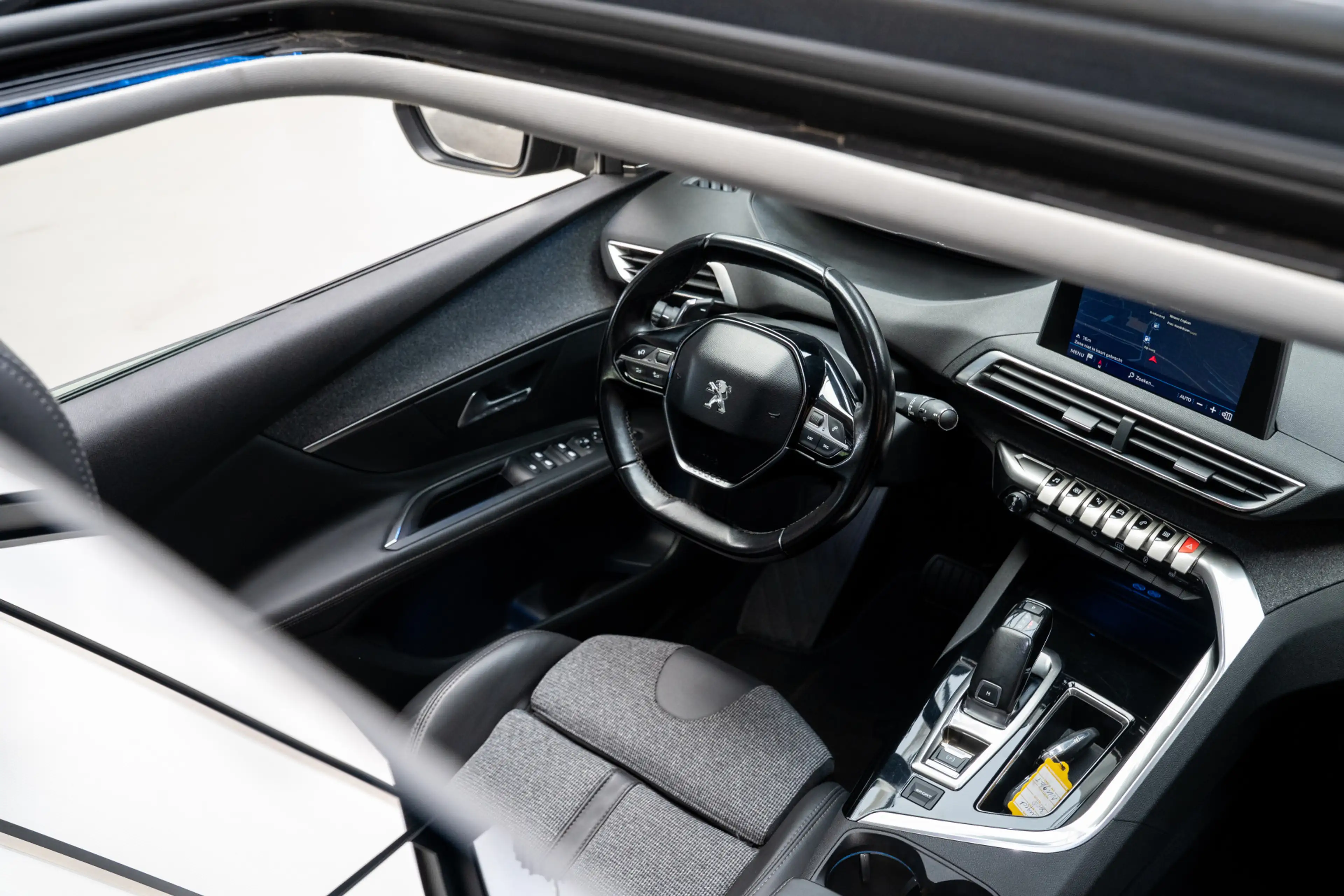 Peugeot 3008 1.6 e Panodak Navi Camera Memory Leder Climate con — photo 18