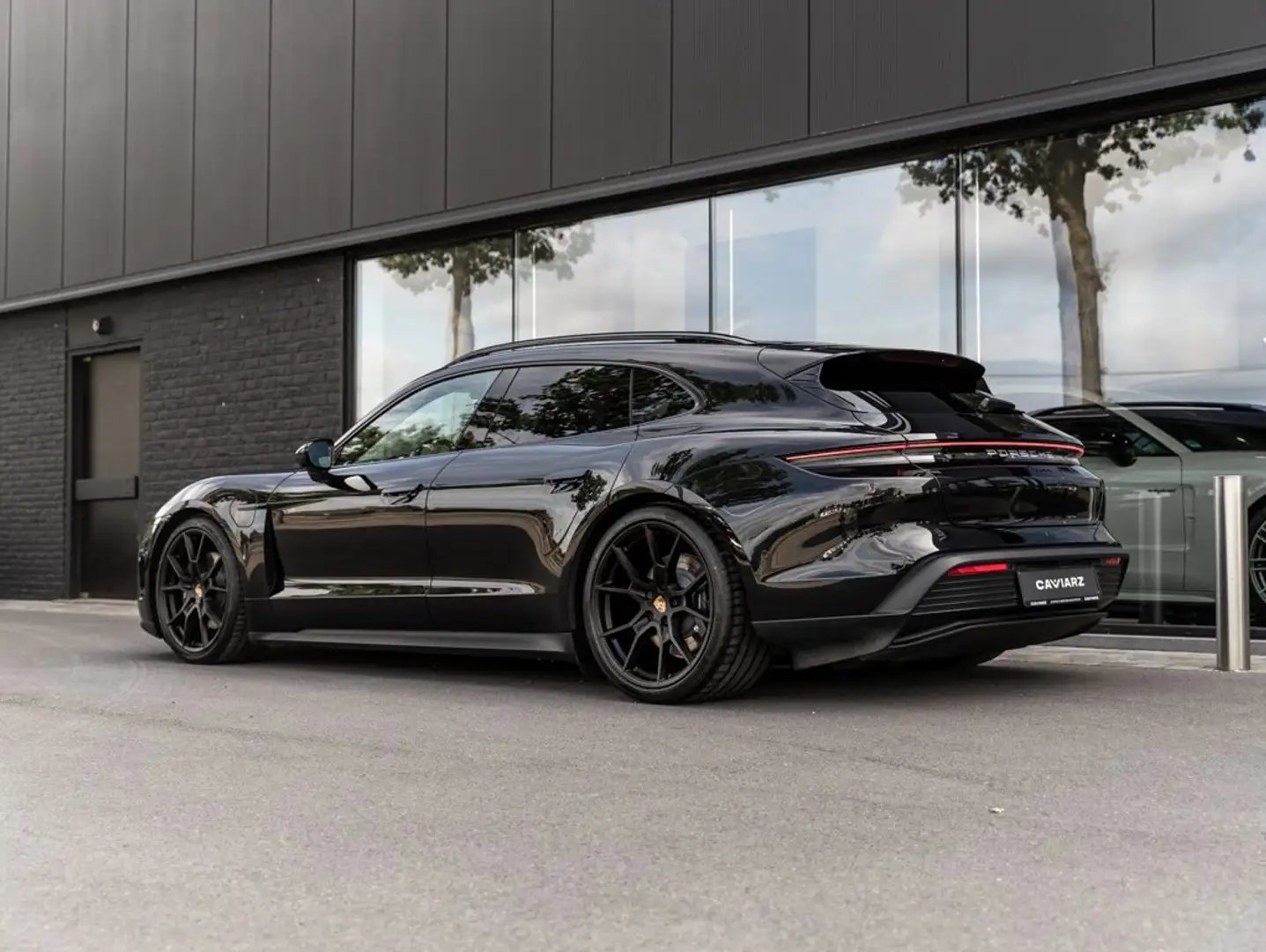 Porsche Taycan ST FACELIFT/105KW/PERF.BAT+/DISPL/CHRONO/BOSE/ACC Zwart - 2