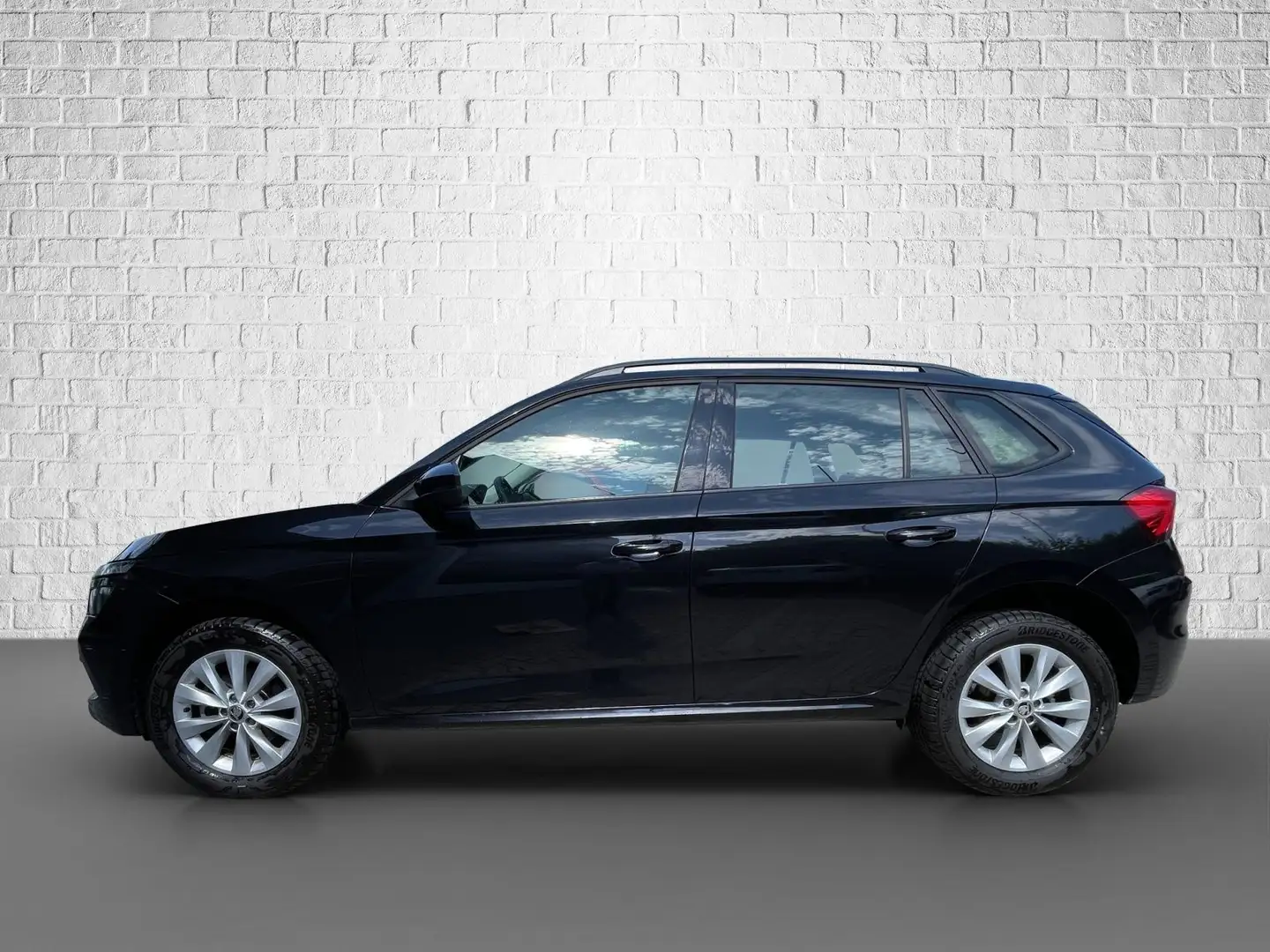 Skoda Kamiq 1.0 TSI Schaltgetriebe - Ambition Schwarz - 2