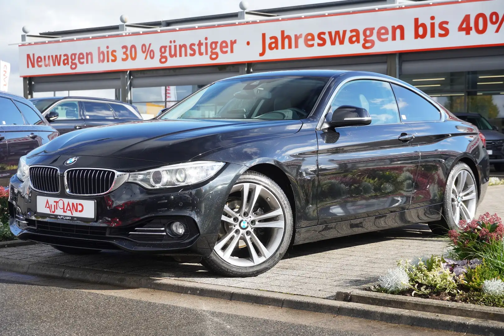 BMW 420 420i Coupe Luxury Line Navi Professional Leder Schwarz - 2