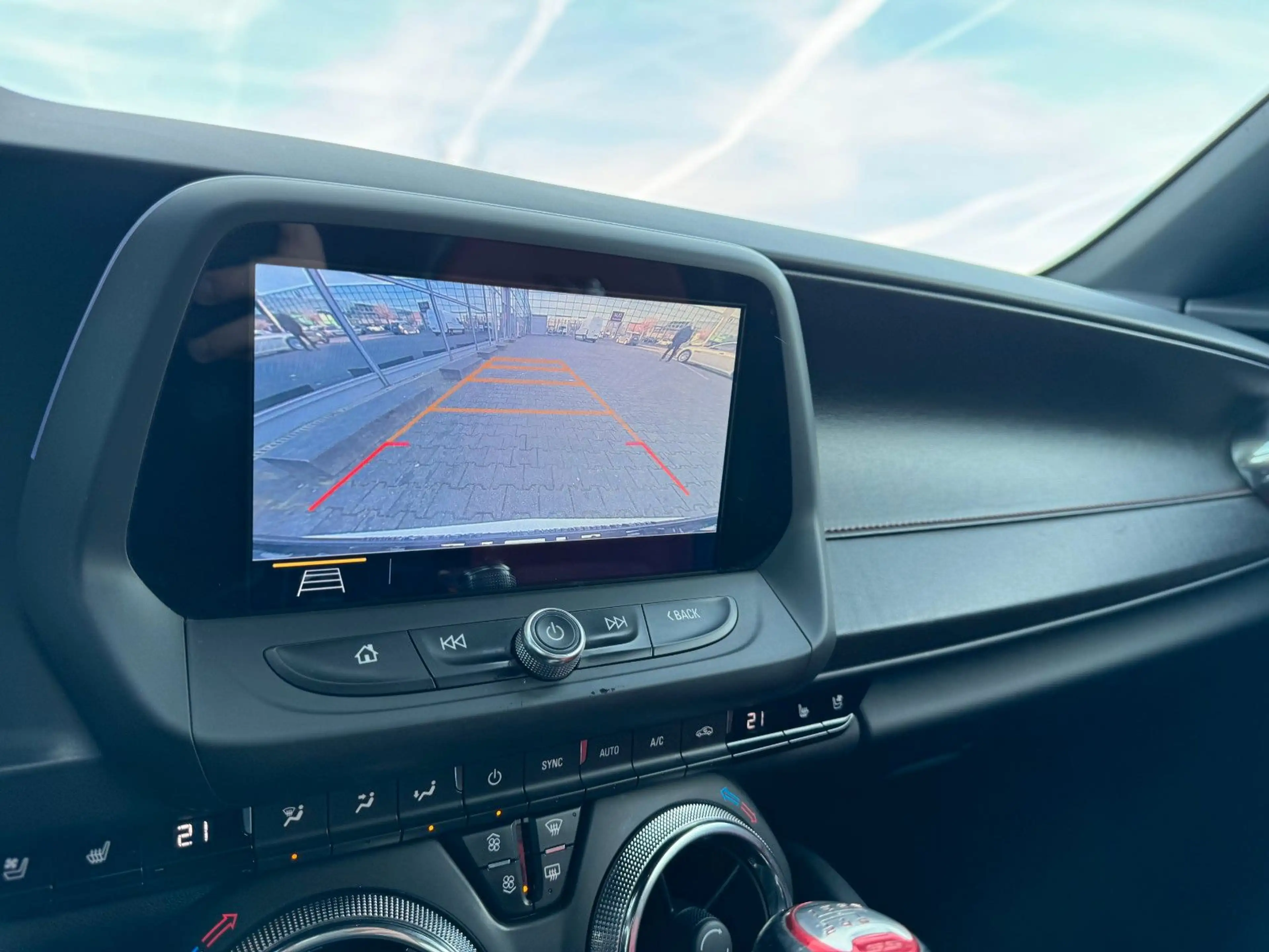 Chevrolet Camaro Coupé Sport ss 6.2 zl1 V8 Carplay Kamera Schalte — photo 8