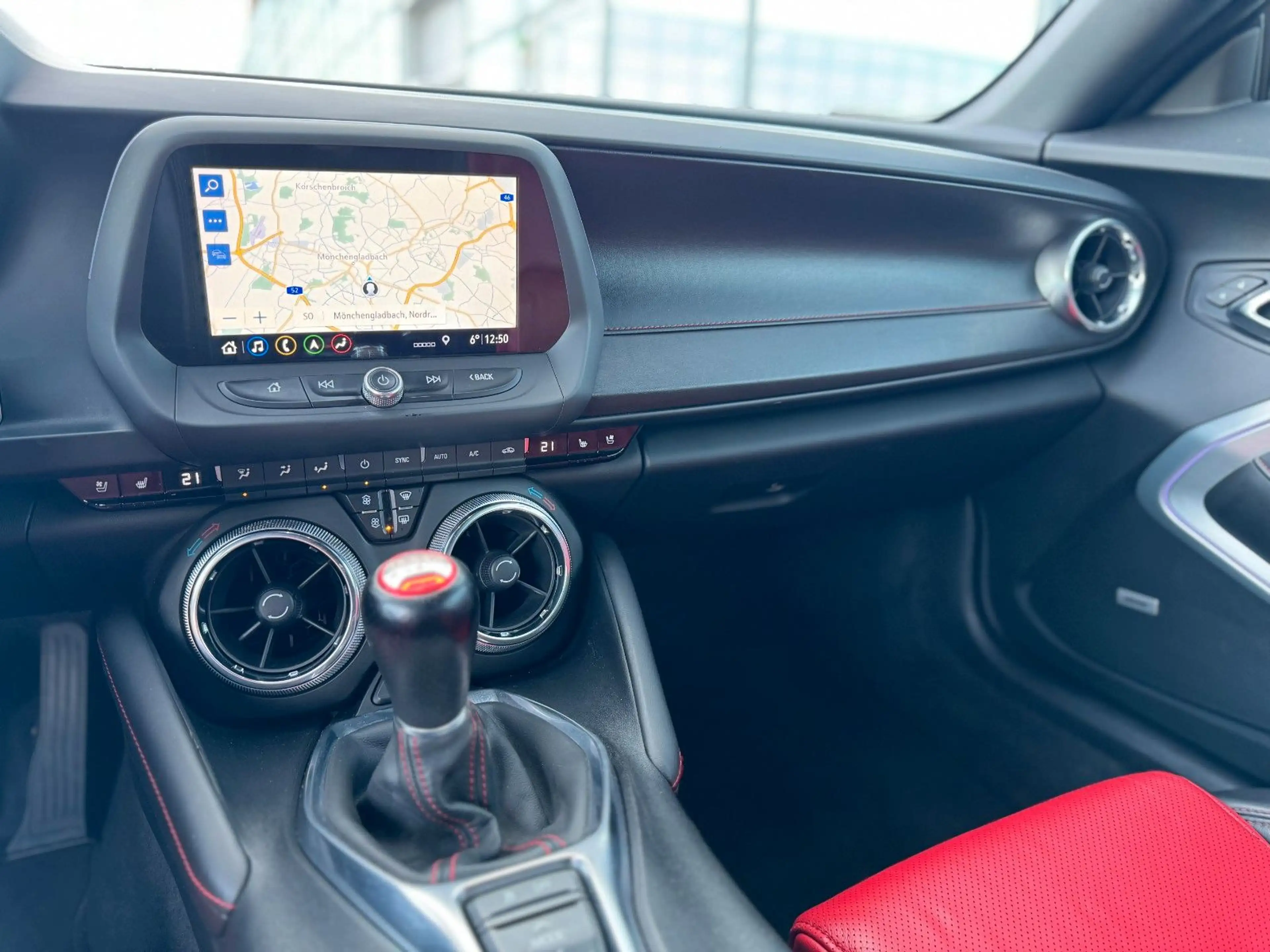 Chevrolet Camaro Coupé Sport ss 6.2 zl1 V8 Carplay Kamera Schalte — photo 15