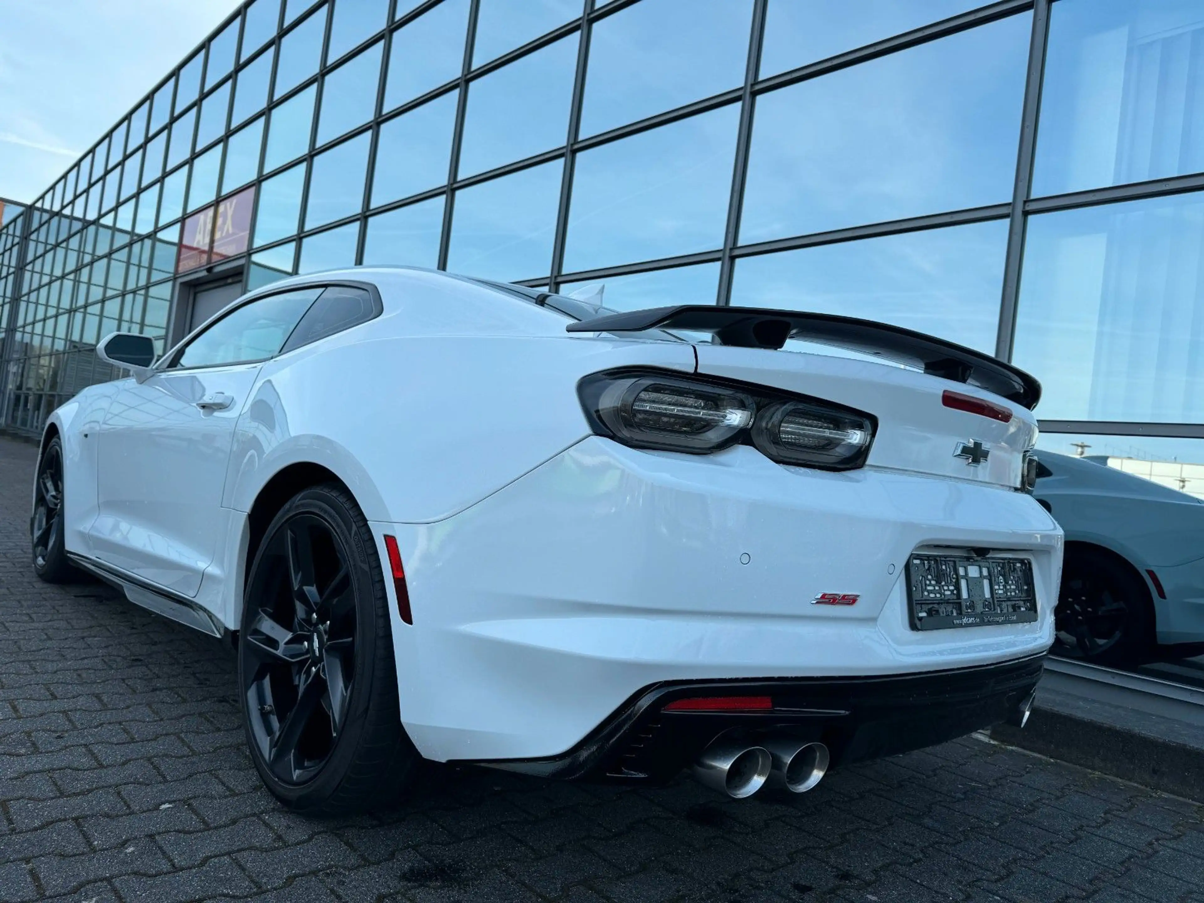 Chevrolet Camaro Coupé Sport ss 6.2 zl1 V8 Carplay Kamera Schalte — photo 14