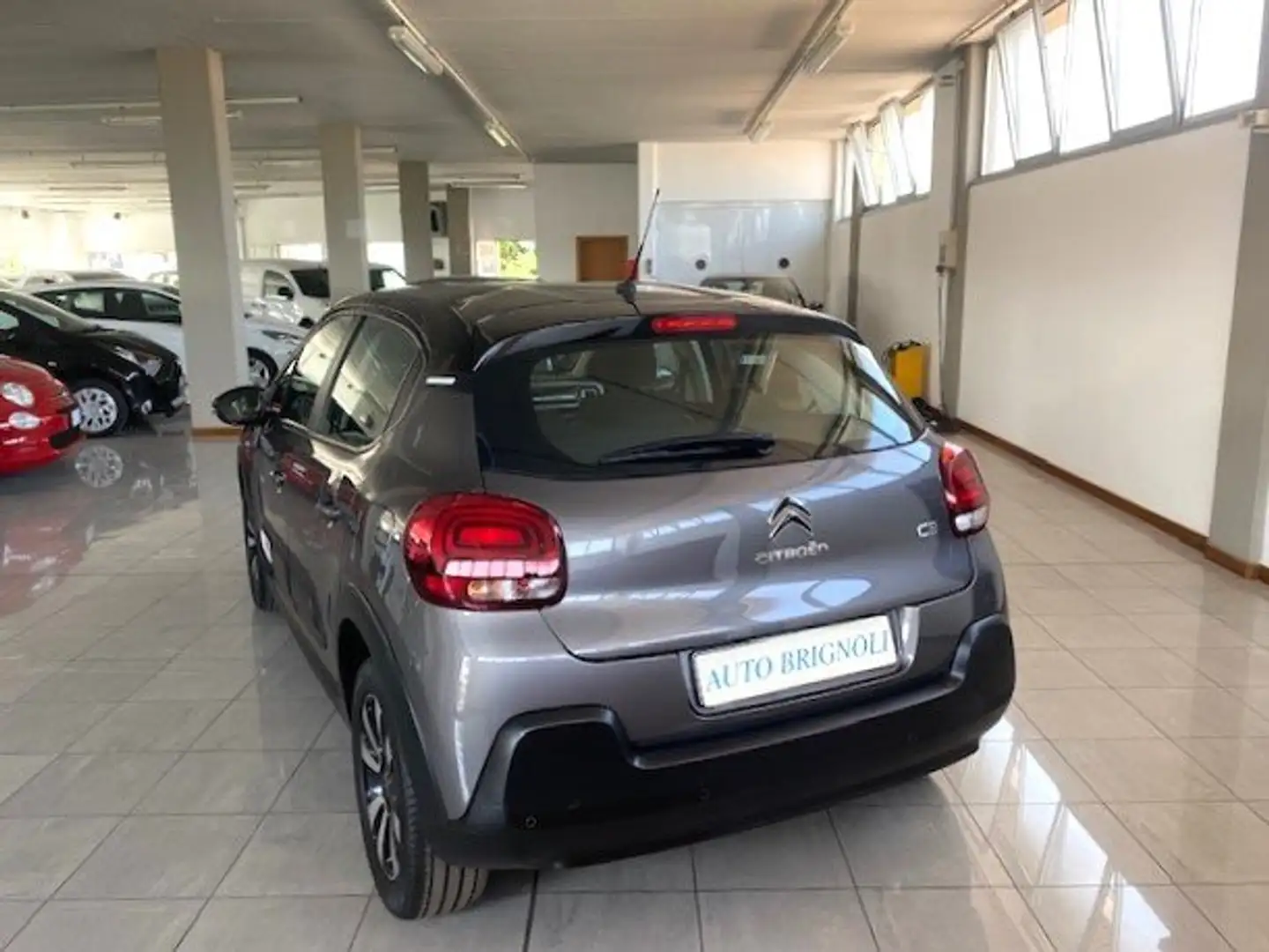 Citroen C3 C3 1.2 puretech Shine E6 D Grigio - 2