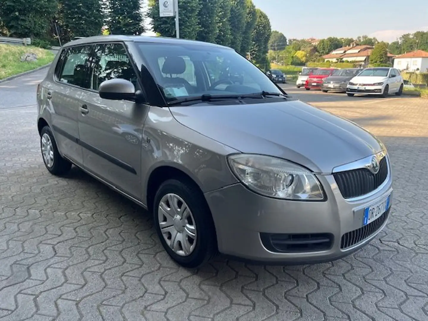 Skoda Fabia 1.2 Style 70cv "OK NEOPATENTATI" Grigio - 2