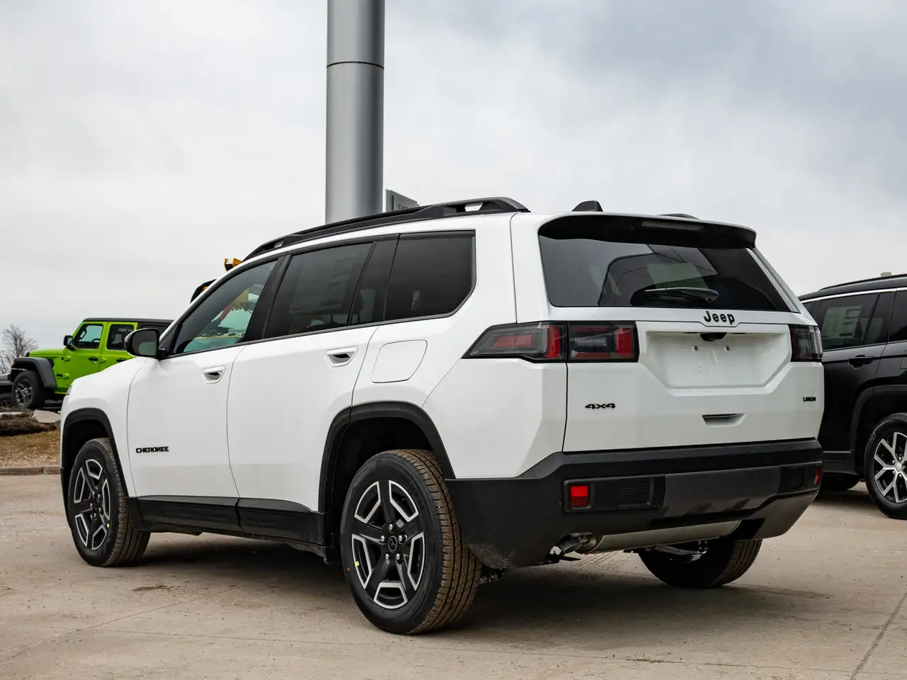 Jeep Cherokee снимка Jeep Cherokee