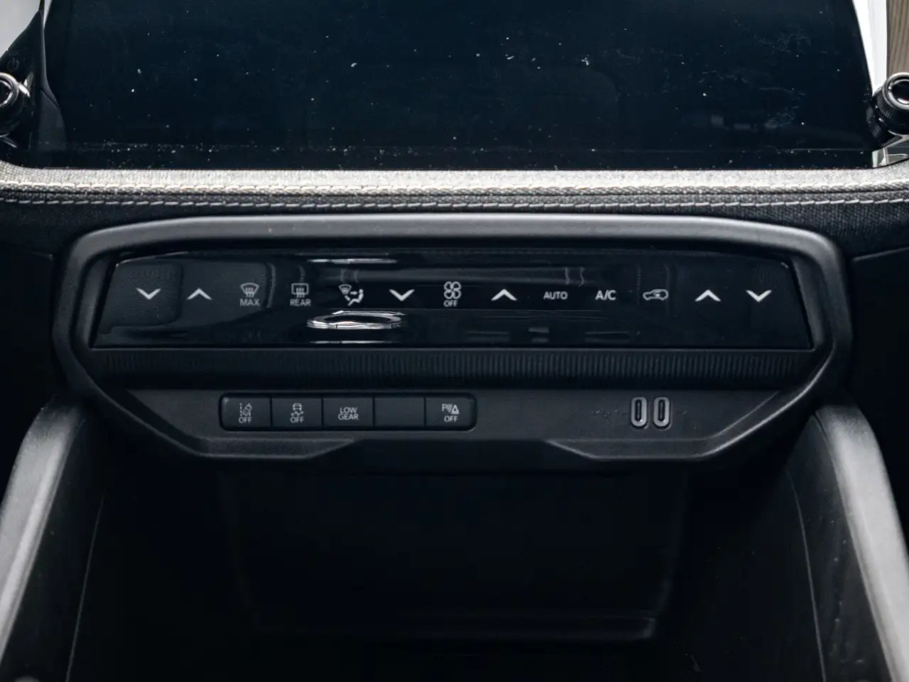 Jeep Cherokee снимка Jeep Cherokee