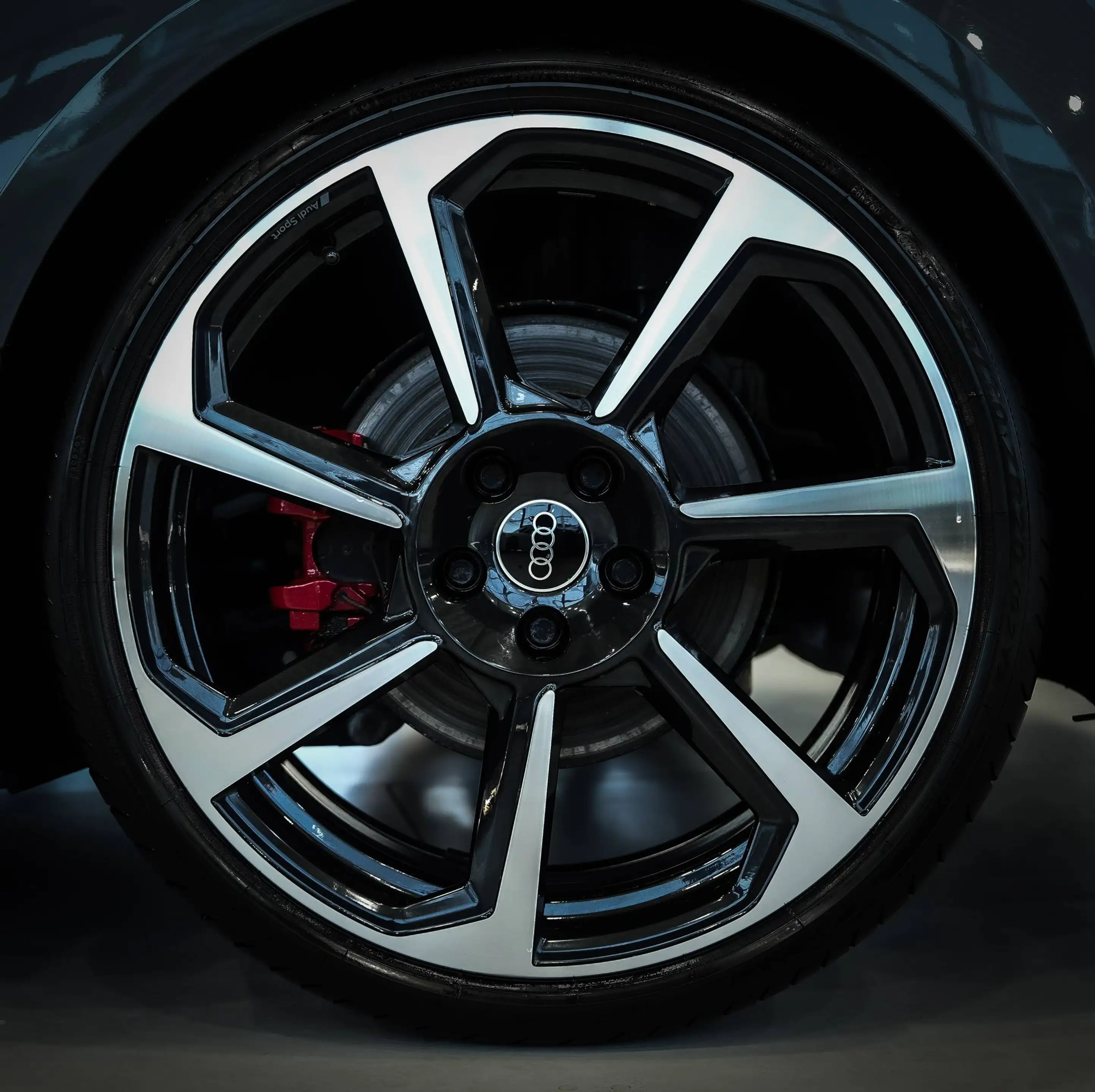 Audi TT RS 2.5 TFSI quattro*NARDO-GRAU*CARBON-INT*B&O — photo 11
