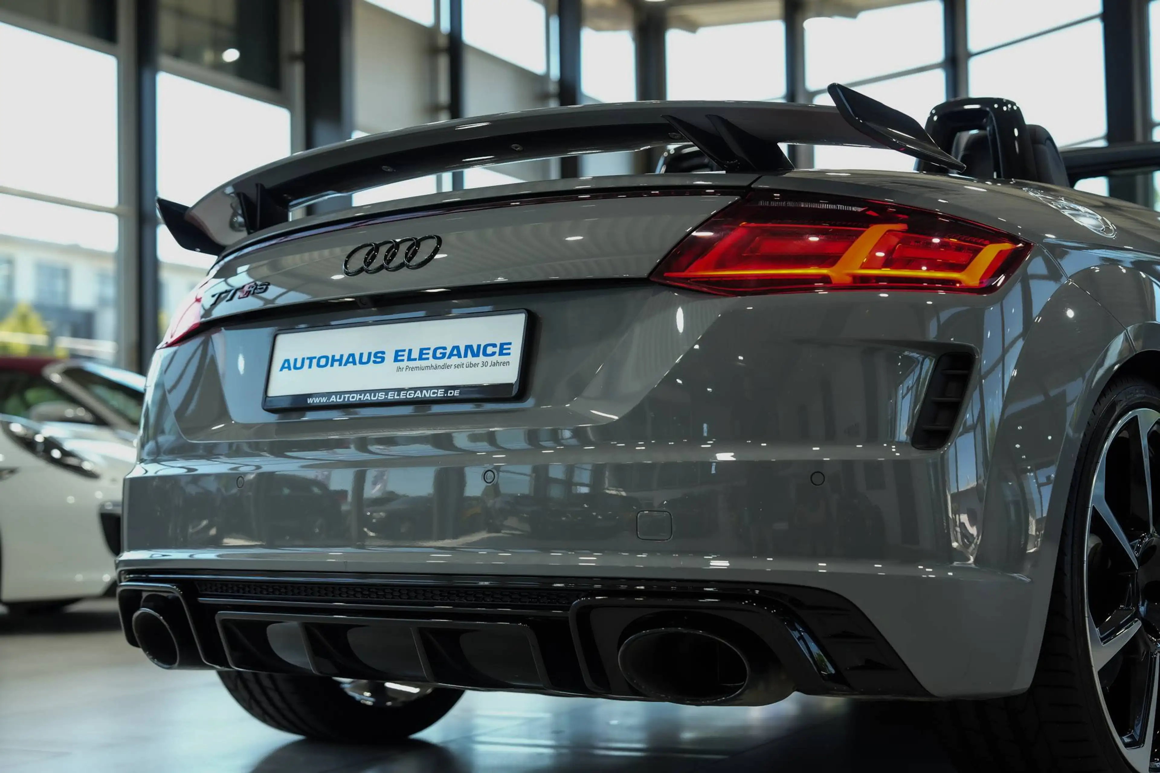 Audi TT RS 2.5 TFSI quattro*NARDO-GRAU*CARBON-INT*B&O — photo 9