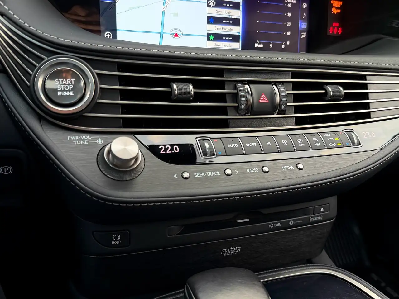 Lexus LS снимка Lexus LS