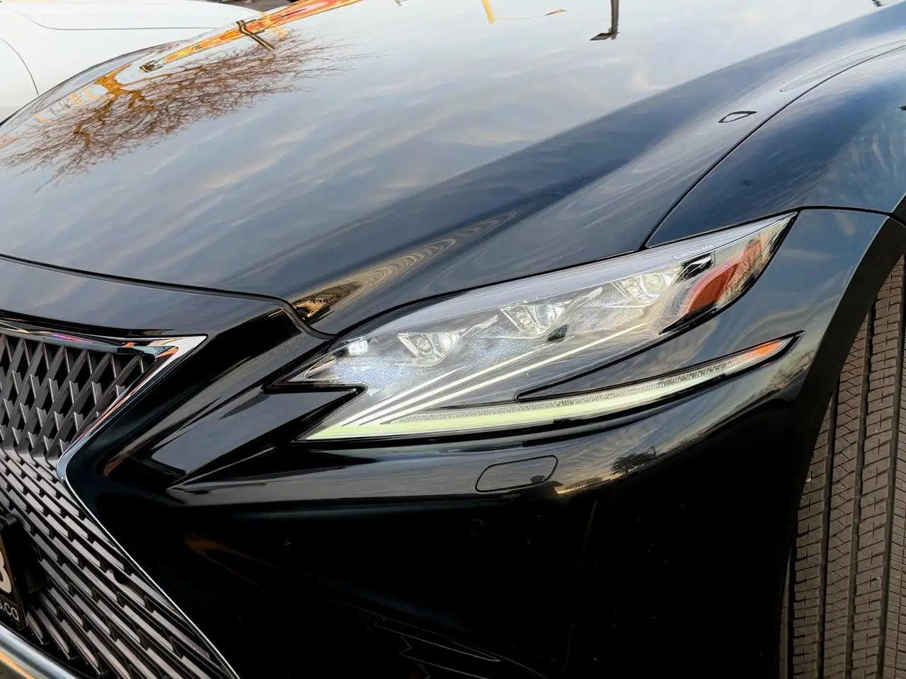 Lexus LS снимка Lexus LS