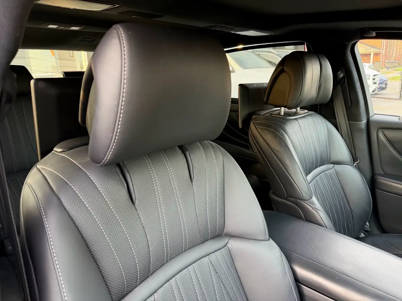 Lexus LS снимка Lexus LS