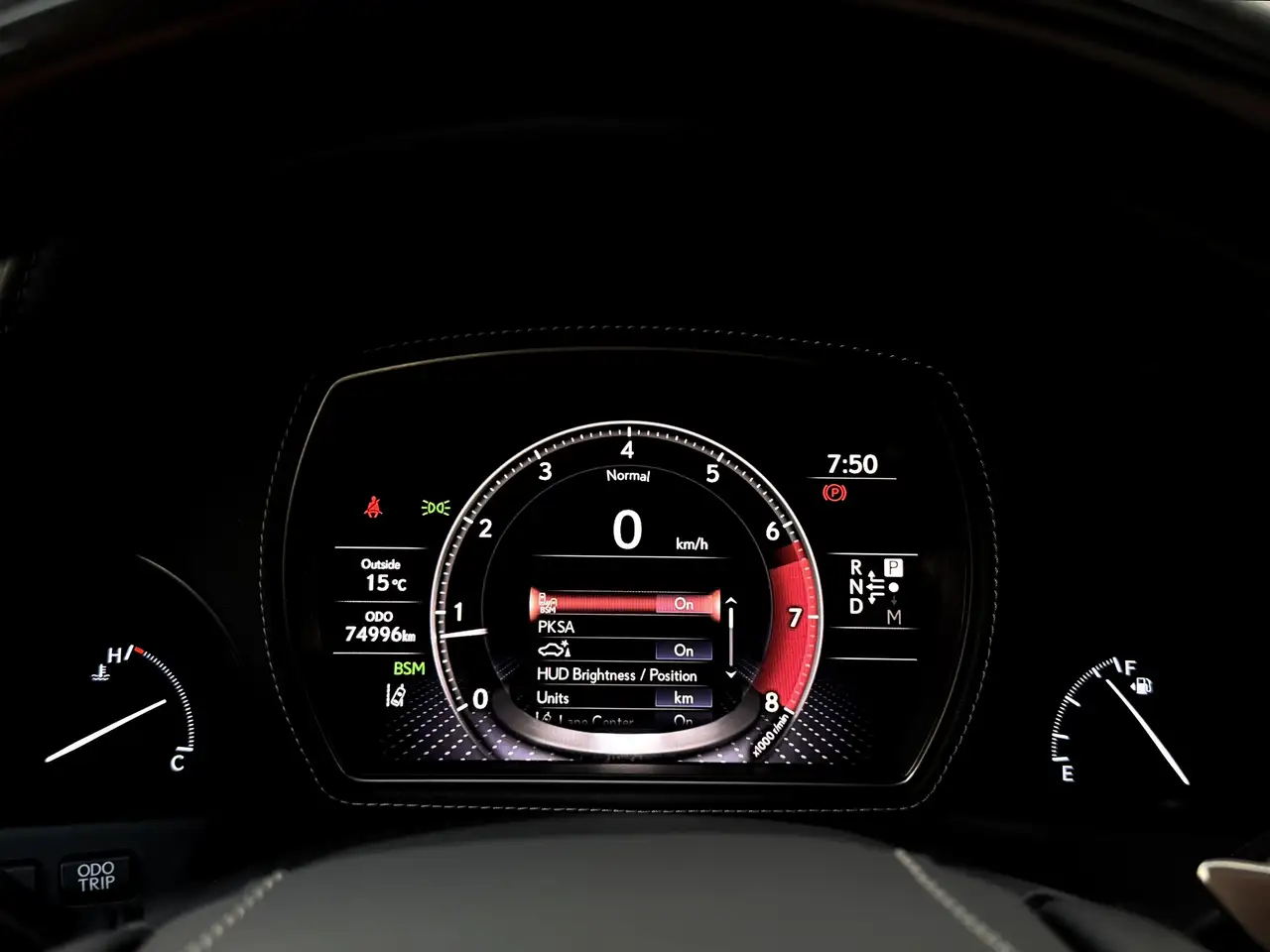 Lexus LS снимка Lexus LS