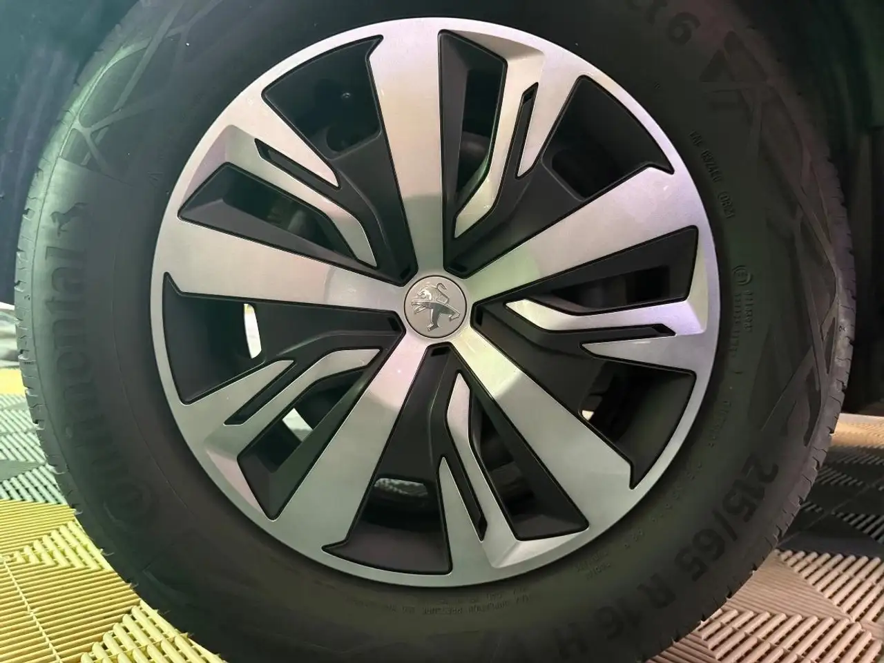 Peugeot 2008 2008 — photo 46