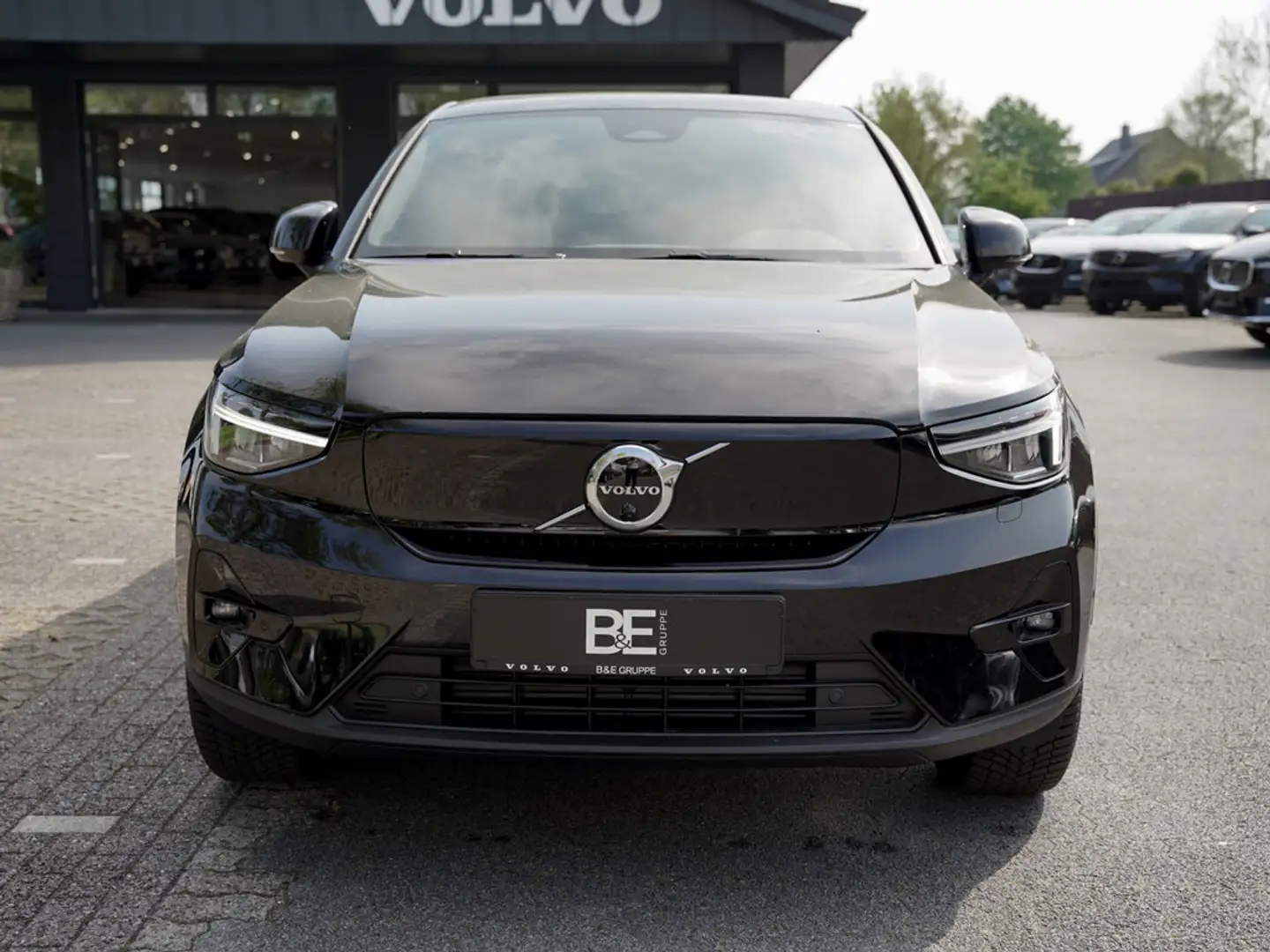 Volvo C40 Ultimate Recharge Pure Electric AWD H/K Schwarz - 2