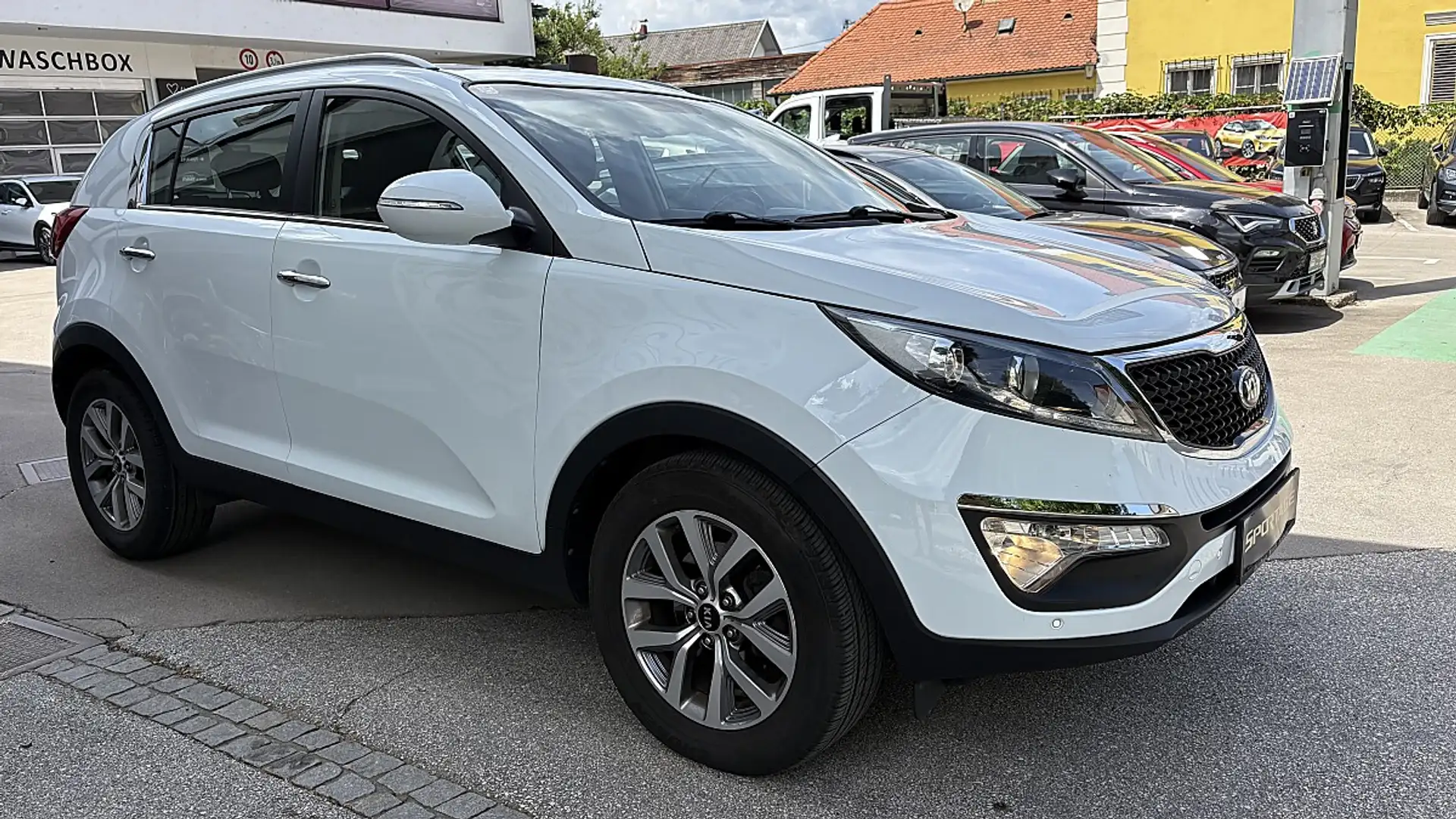 Kia Sportage Gold 1,7 CRDi 2WD Weiß - 2