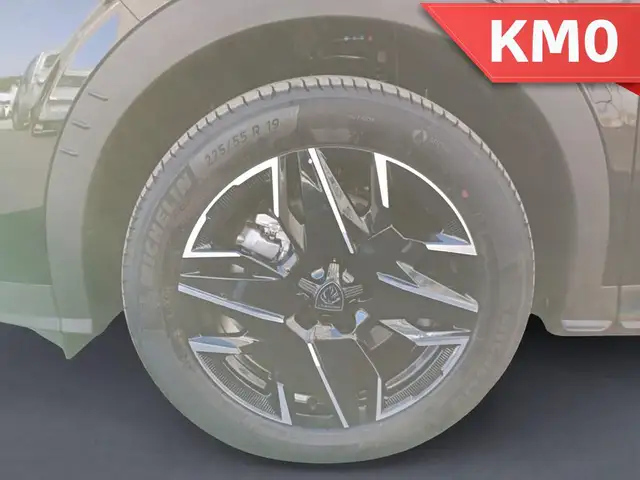 Peugeot 5008 view 9