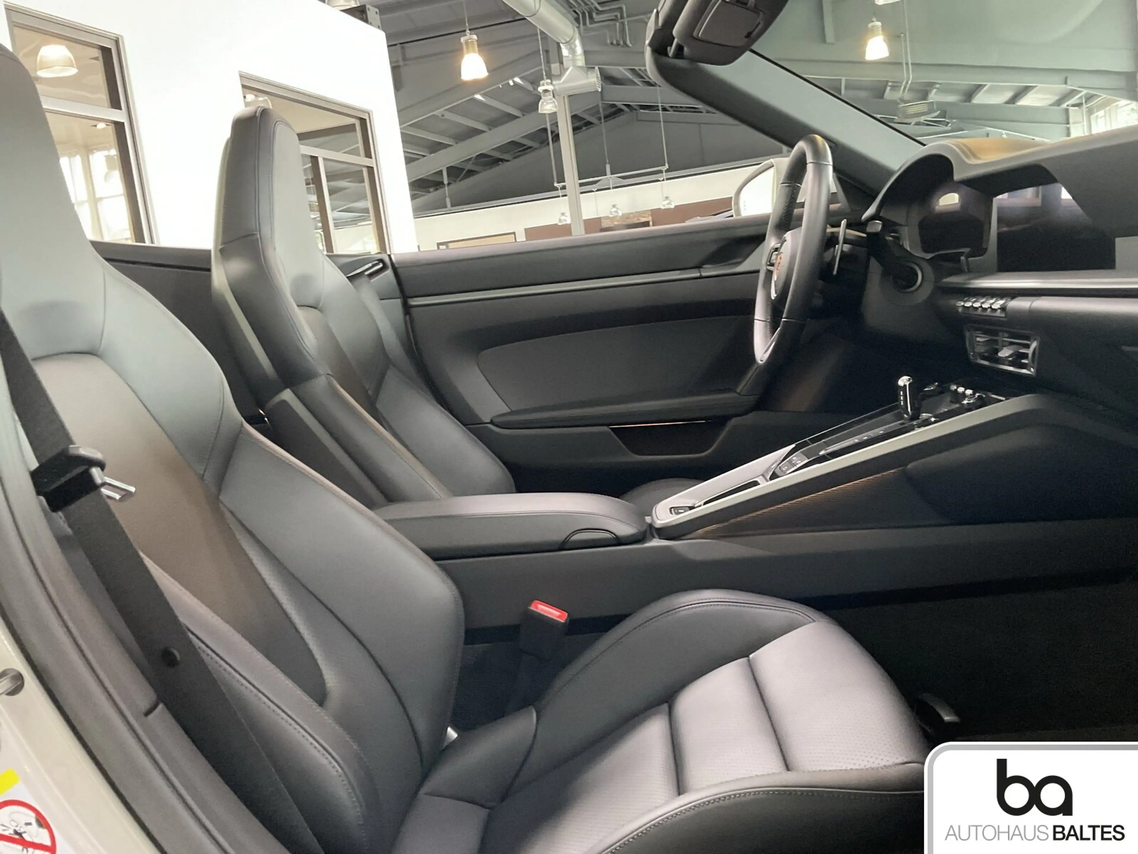 Porsche 992 911 Cabrio Sportabg/Bose/Sposi/Abstand/View360 — photo 9