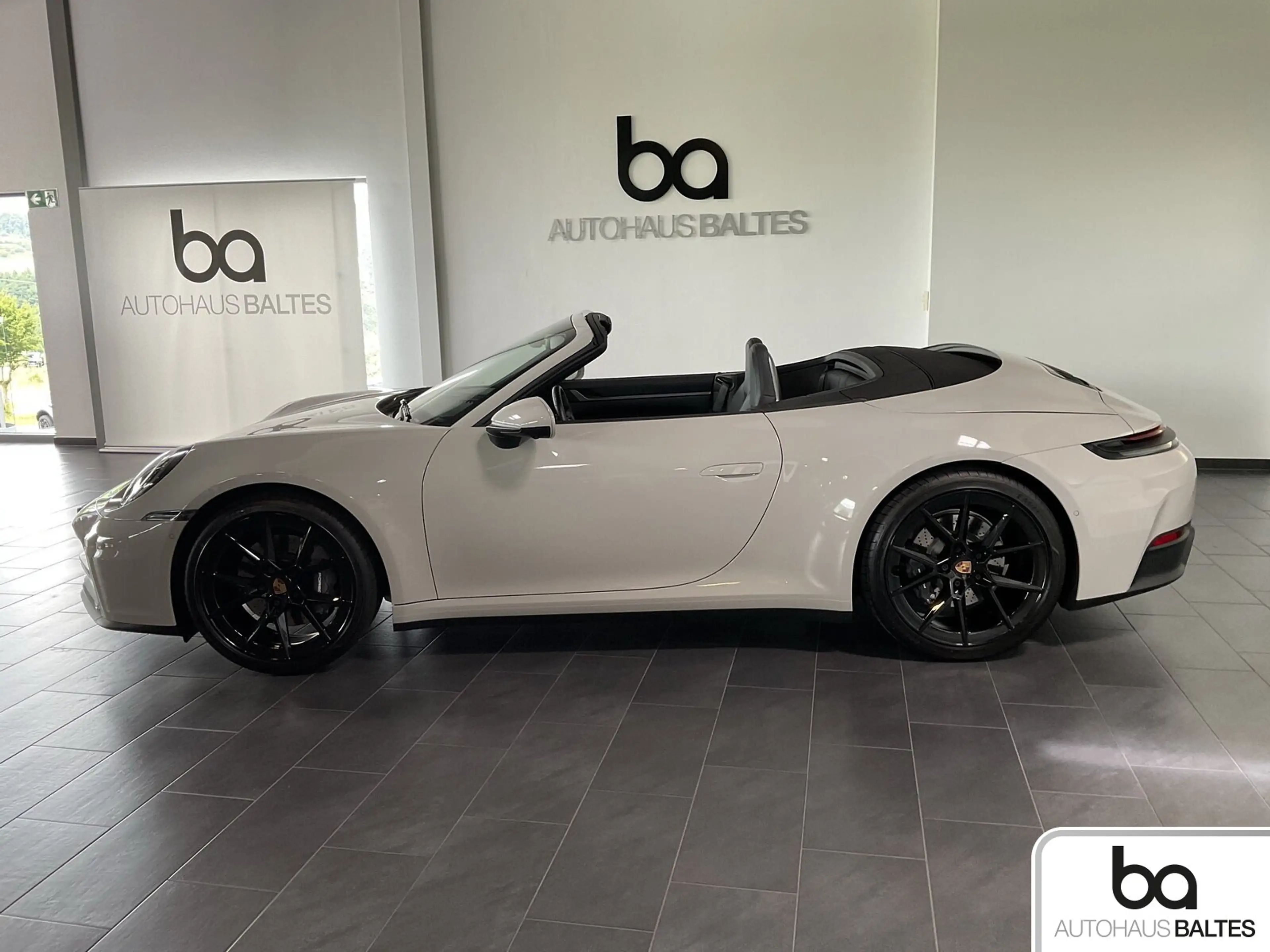 Porsche 992 911 Cabrio Sportabg/Bose/Sposi/Abstand/View360 — photo 4
