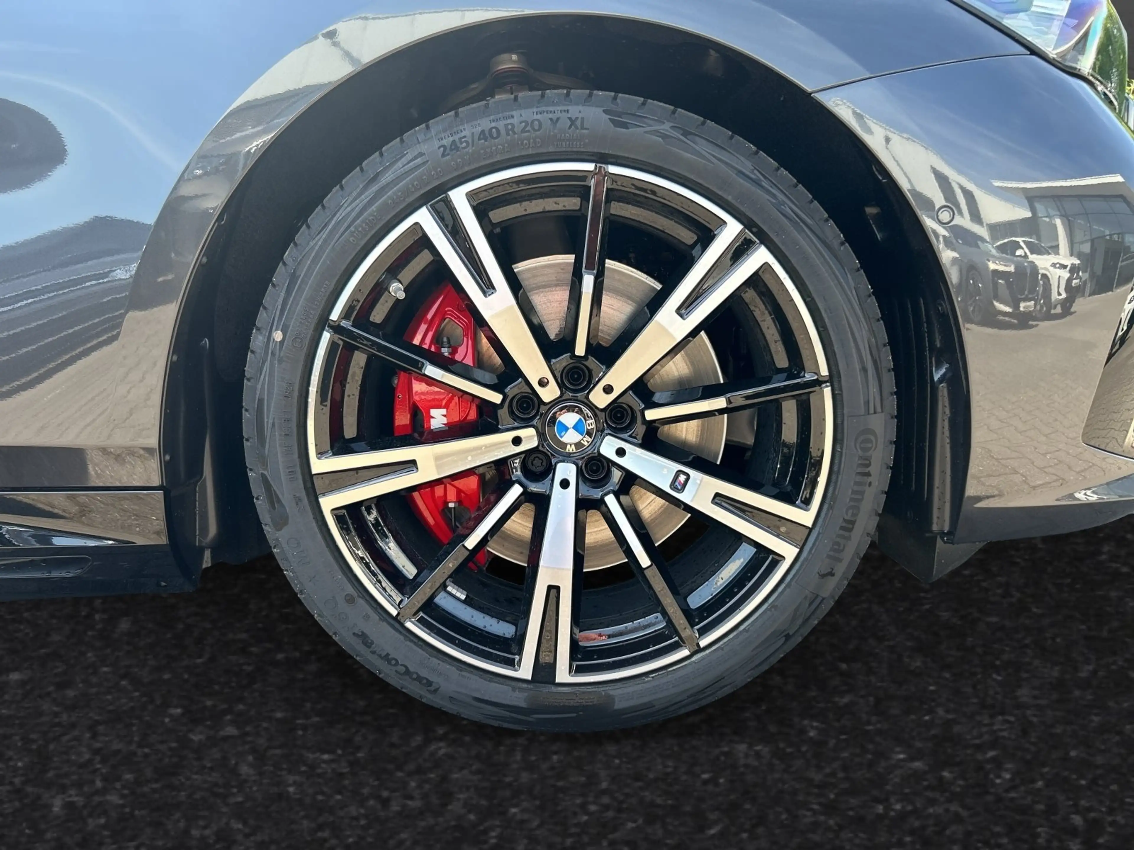 BMW i5 eDrive40 M Sport Pro|AHK|Pano|Autobahnass. — photo 3