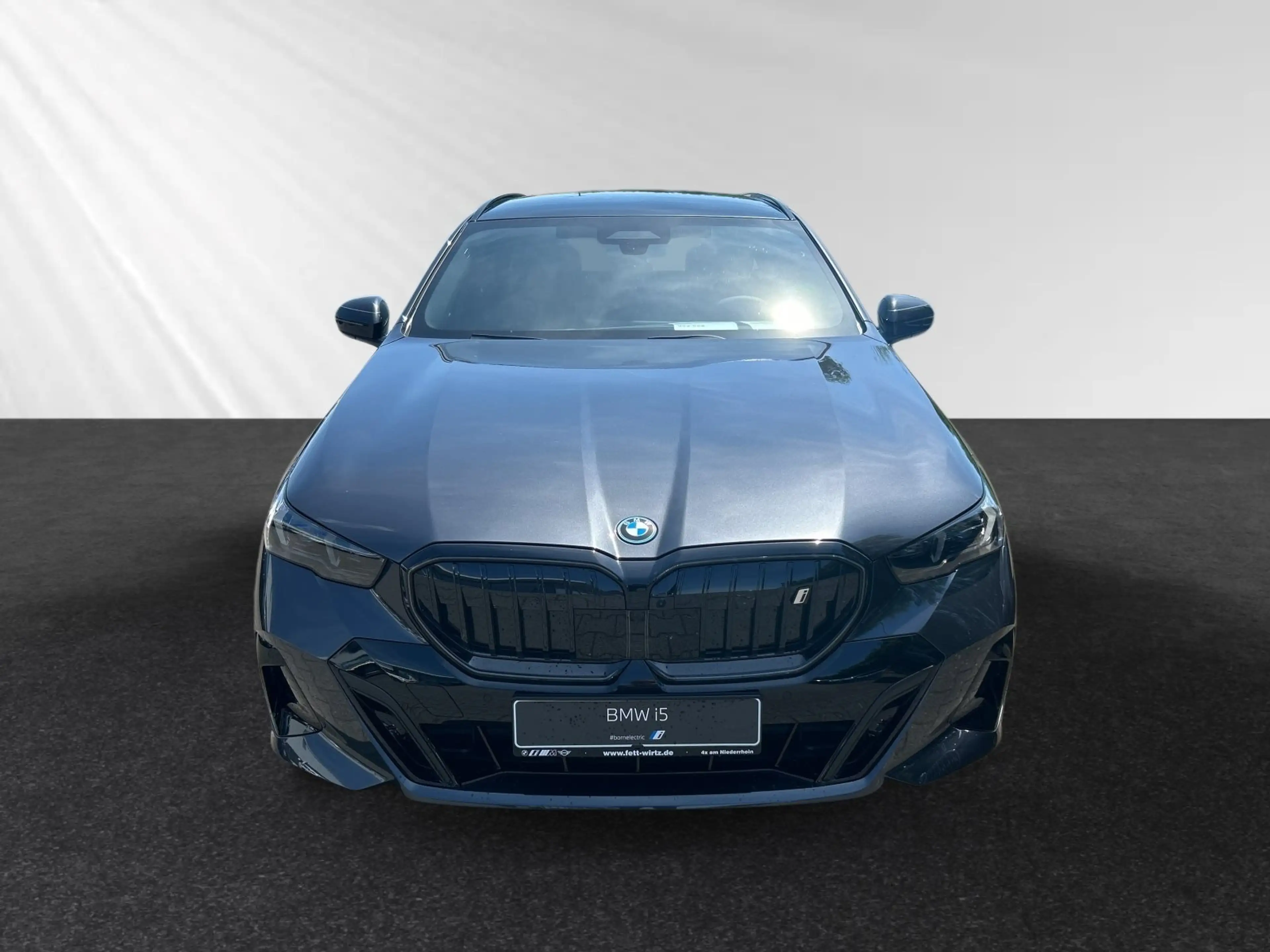 BMW i5 eDrive40 M Sport Pro|AHK|Pano|Autobahnass. — photo 5
