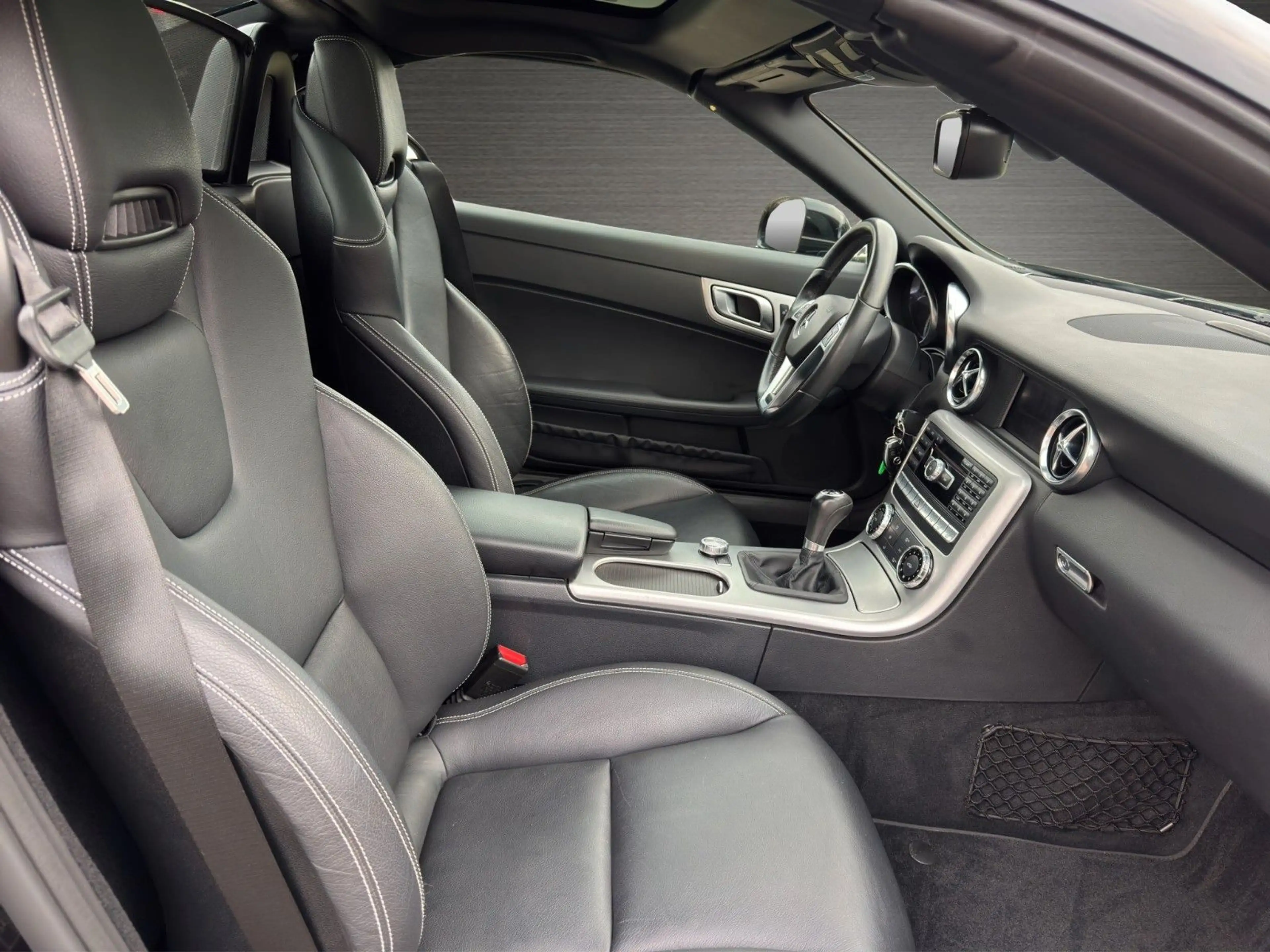 Mercedes-Benz SLK 200 Roadster Pano Leder Xenon SHZ Klima PDC — photo 15