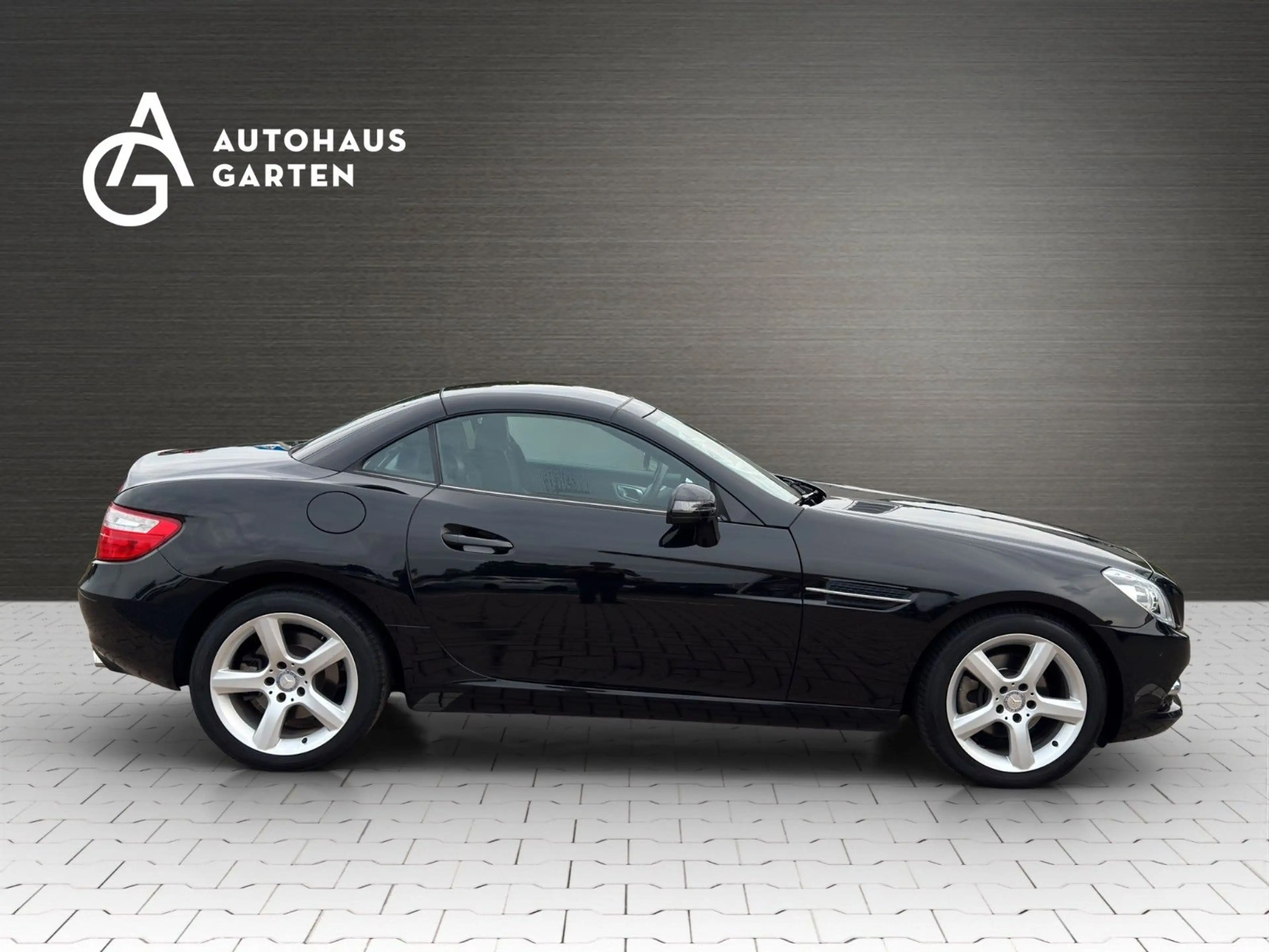 Mercedes-Benz SLK 200 Roadster Pano Leder Xenon SHZ Klima PDC — photo 6